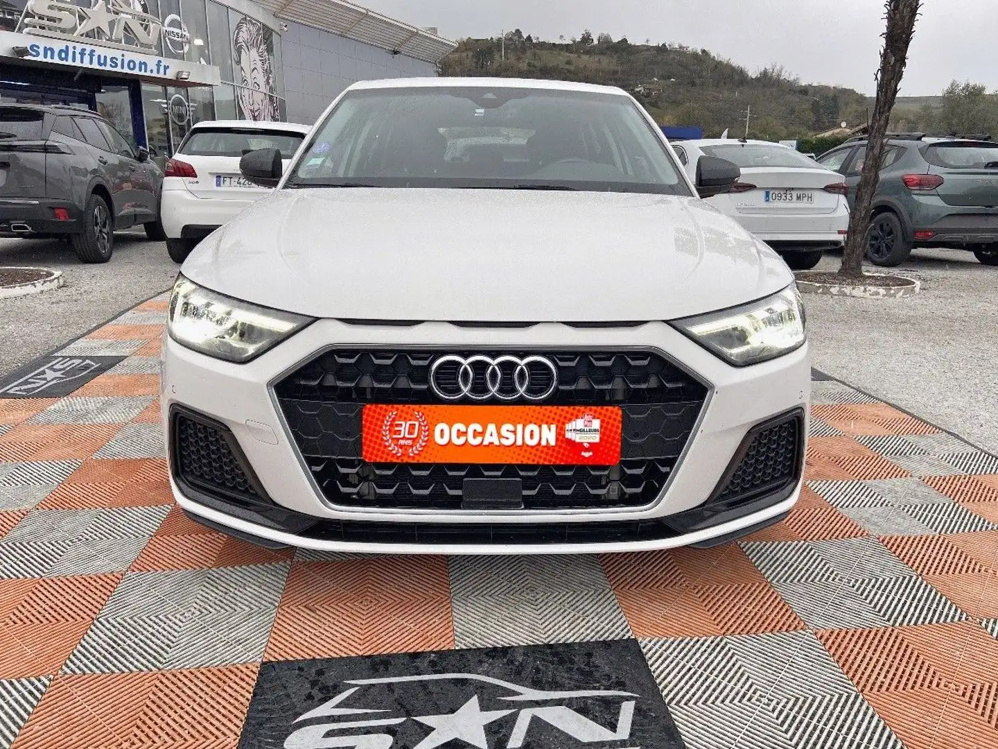 Audi A1 35 TFSI 150 S-Tronic DESIGN LUXE CUIR Caméra 1Â°Main Blanc - 2