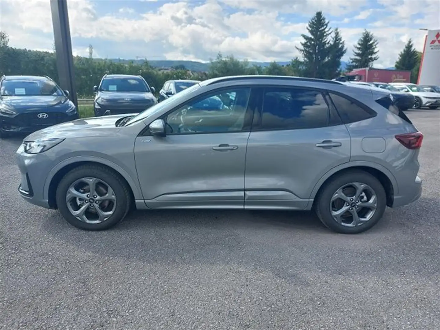 Ford Kuga 2,5 Duratec FHEV ST-Line Silber - 2