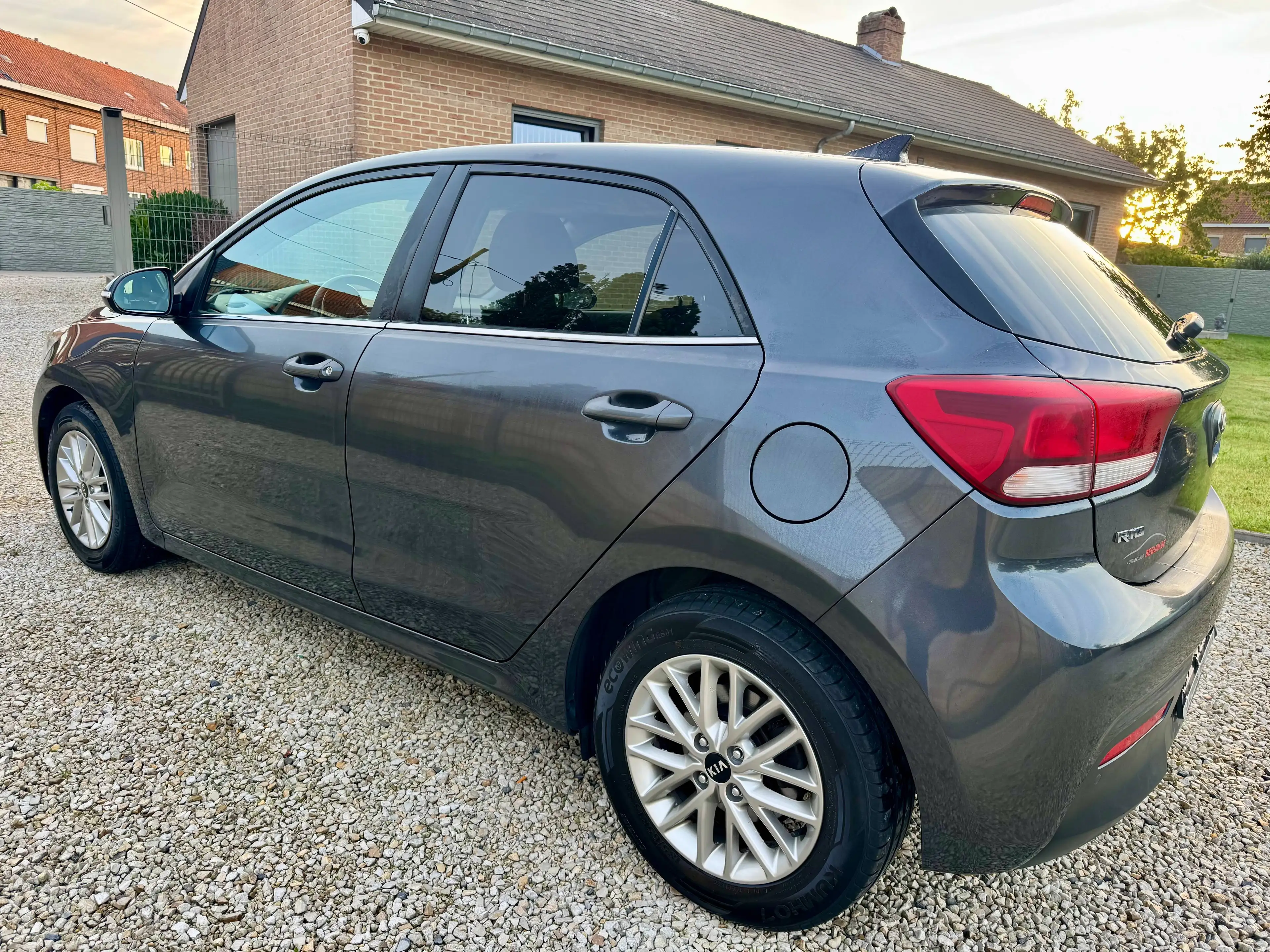 Kia Rio Rio 1.2i Easy*GPS*CAMERA*AIRCO*5 PORTES* — photo 5