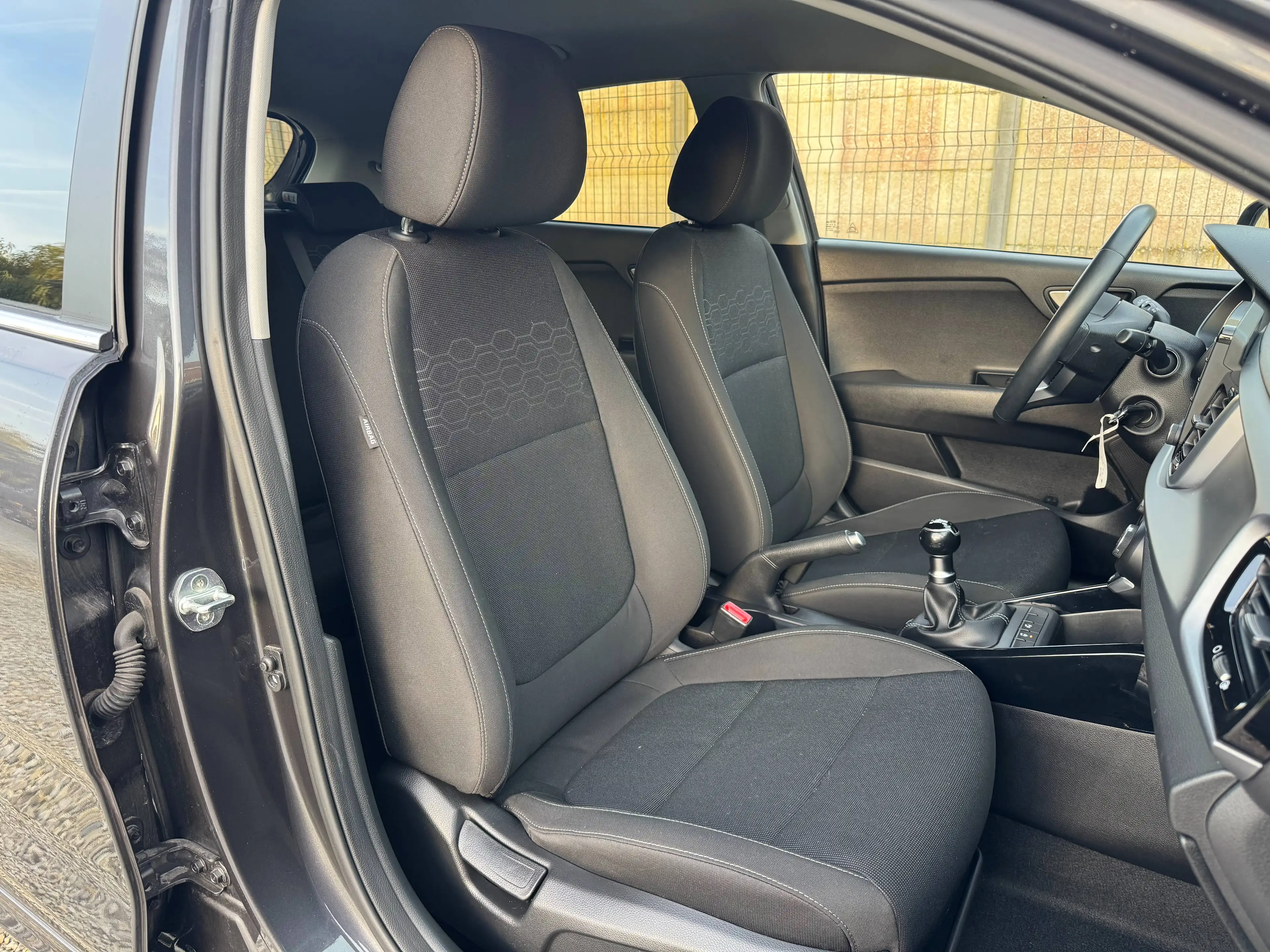 Kia Rio Rio 1.2i Easy*GPS*CAMERA*AIRCO*5 PORTES* — photo 13