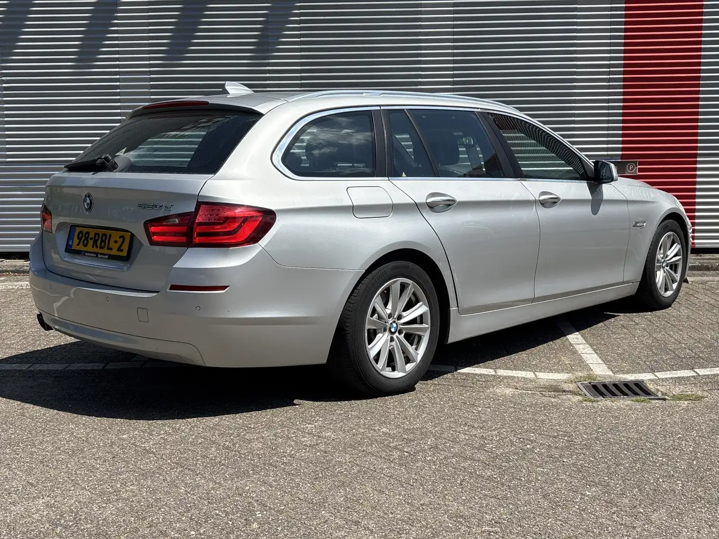 BMW 520 5-serie Touring 520d High Executive Automaat | Pan Grijs - 2