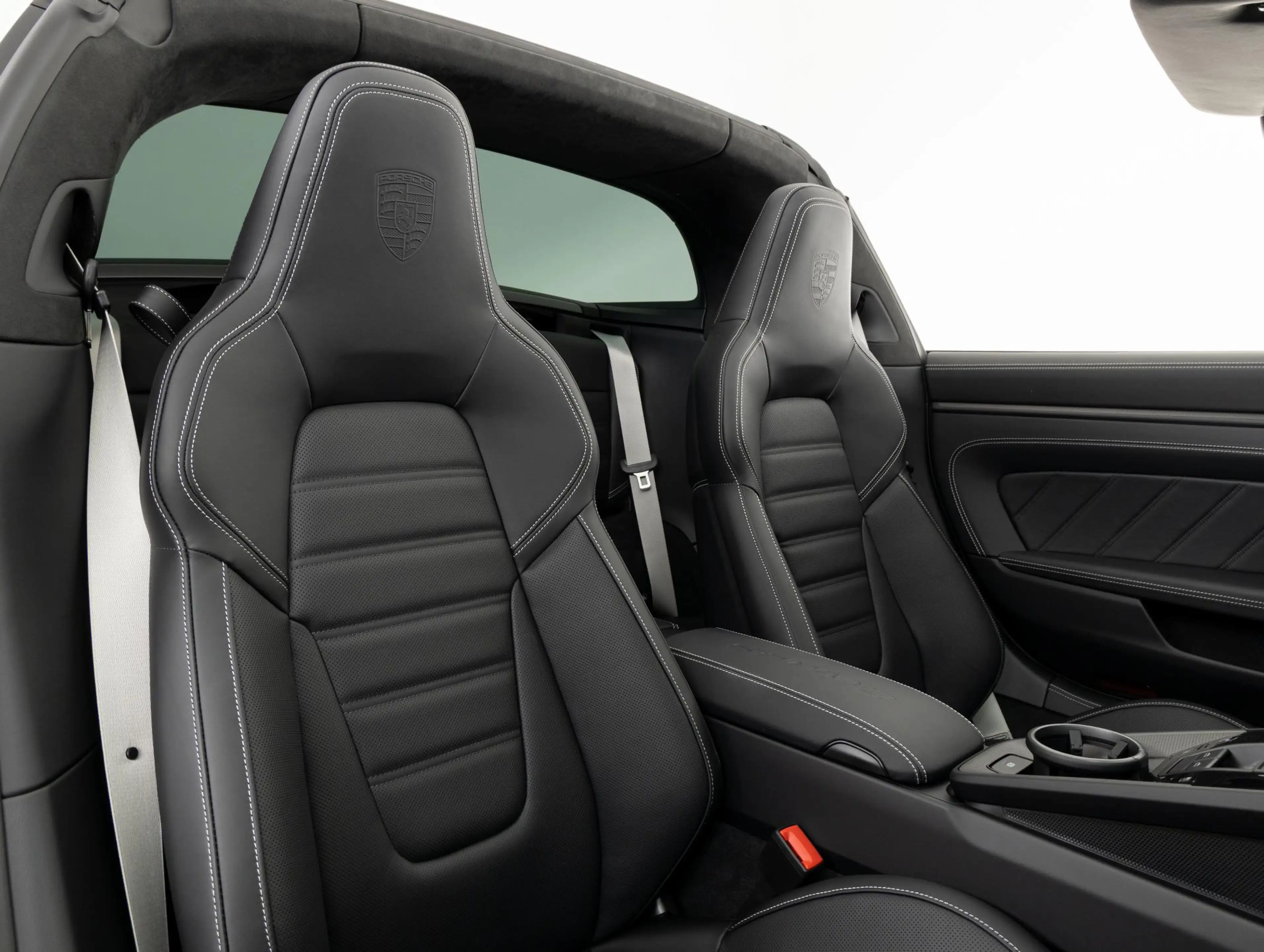 Porsche 992 Targa 4S — photo 8