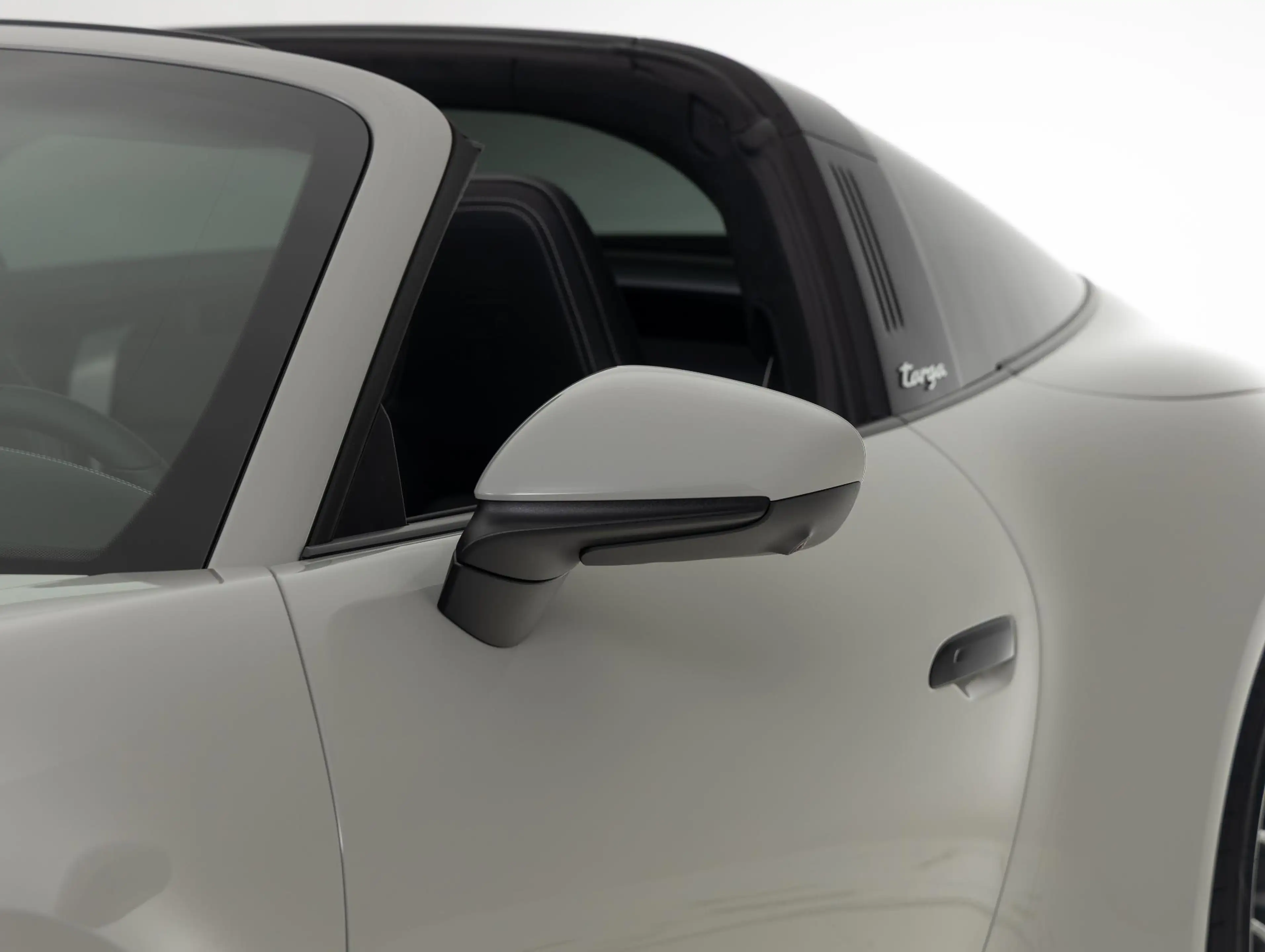 Porsche 992 Targa 4S — photo 28