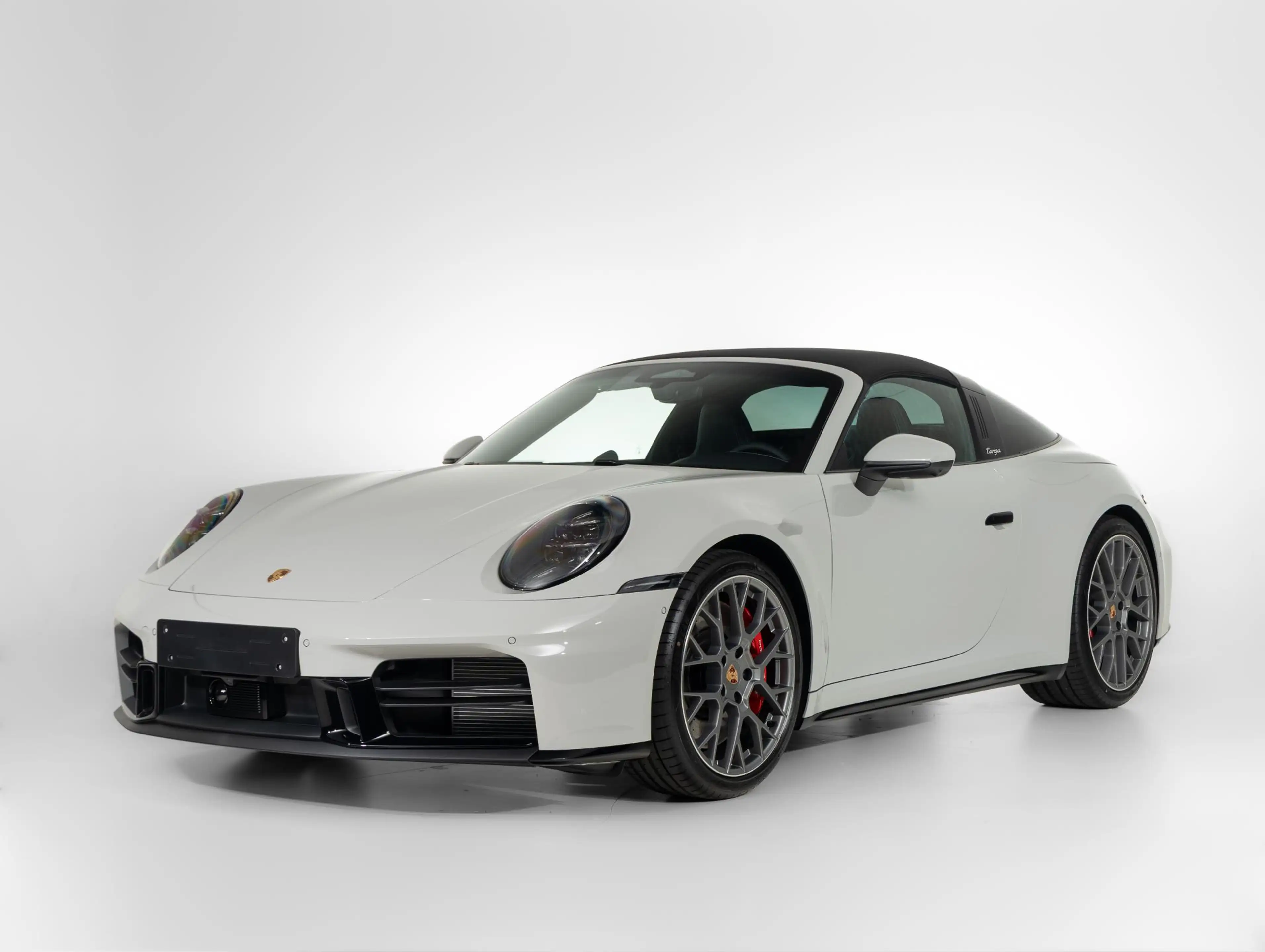 Porsche 992 Targa 4S — photo 19