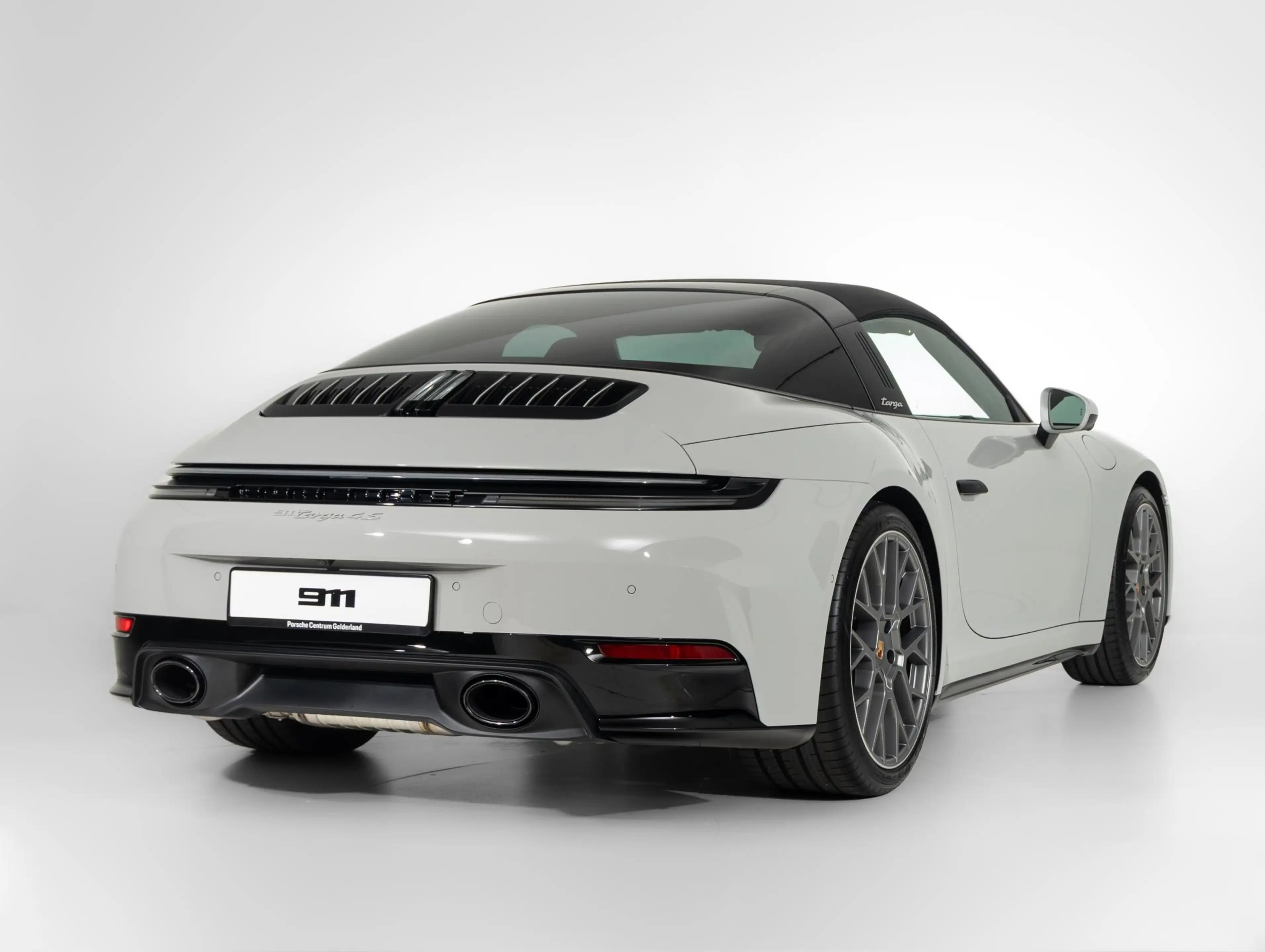 Porsche 992 Targa 4S — photo 2