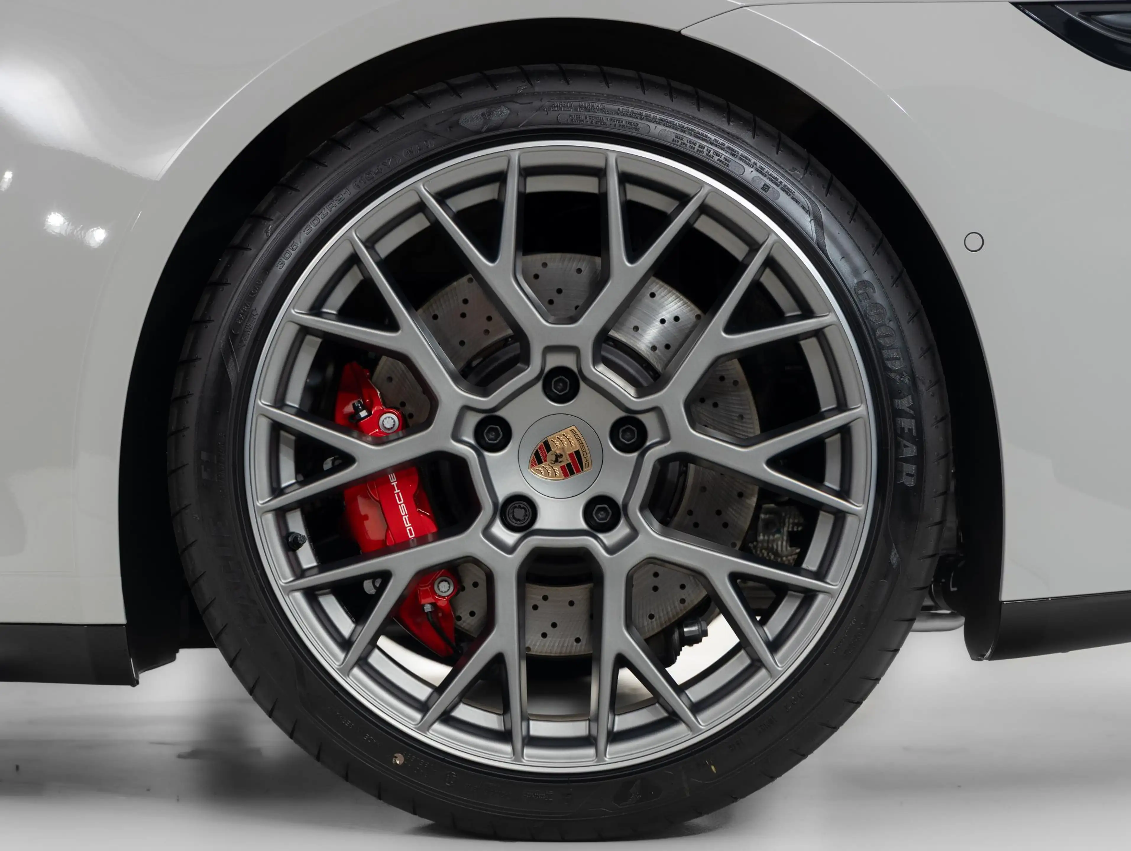 Porsche 992 Targa 4S — photo 50