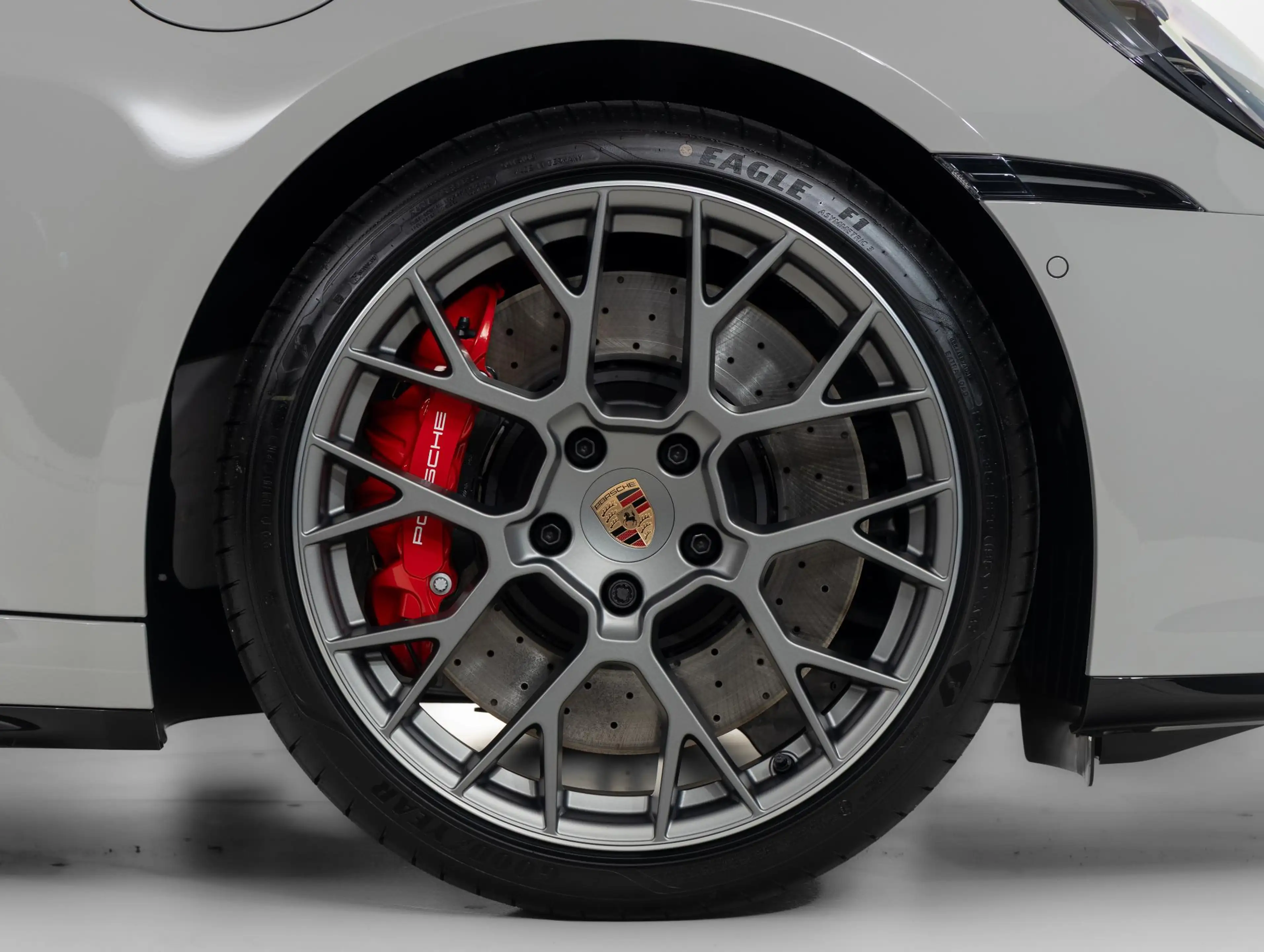 Porsche 992 Targa 4S — photo 23