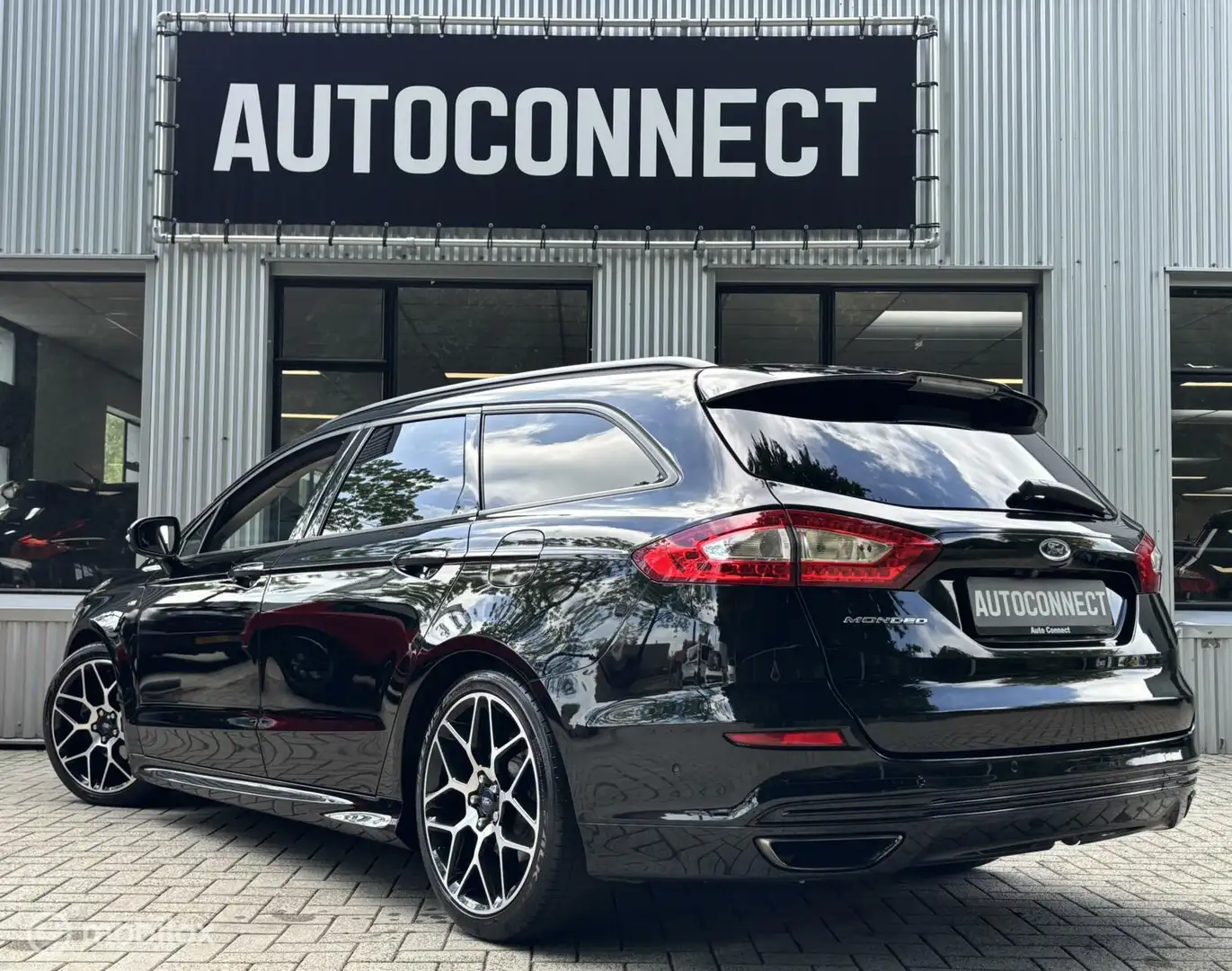 Ford Mondeo Wagon 2.0 Titanium ST-LINE, NAVI/CAMERA, AUTOM Negro - 2