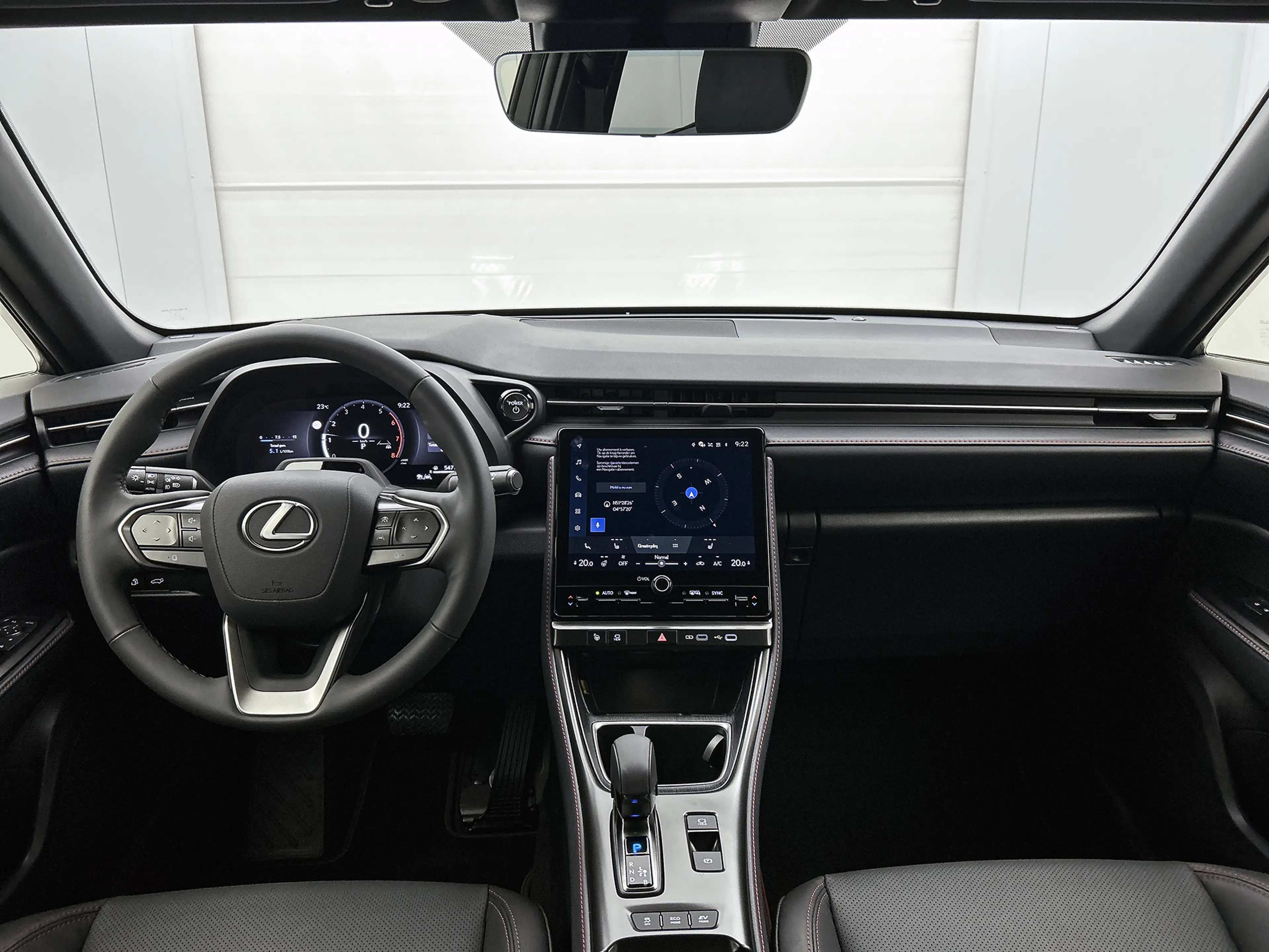 Lexus LBX Emotion 2WD Advanced Pack | BTW voertuig | Mark Le — photo 4