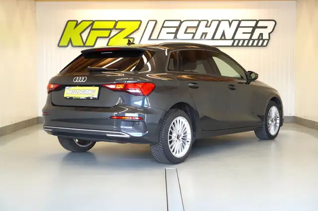 Audi A3 view 4