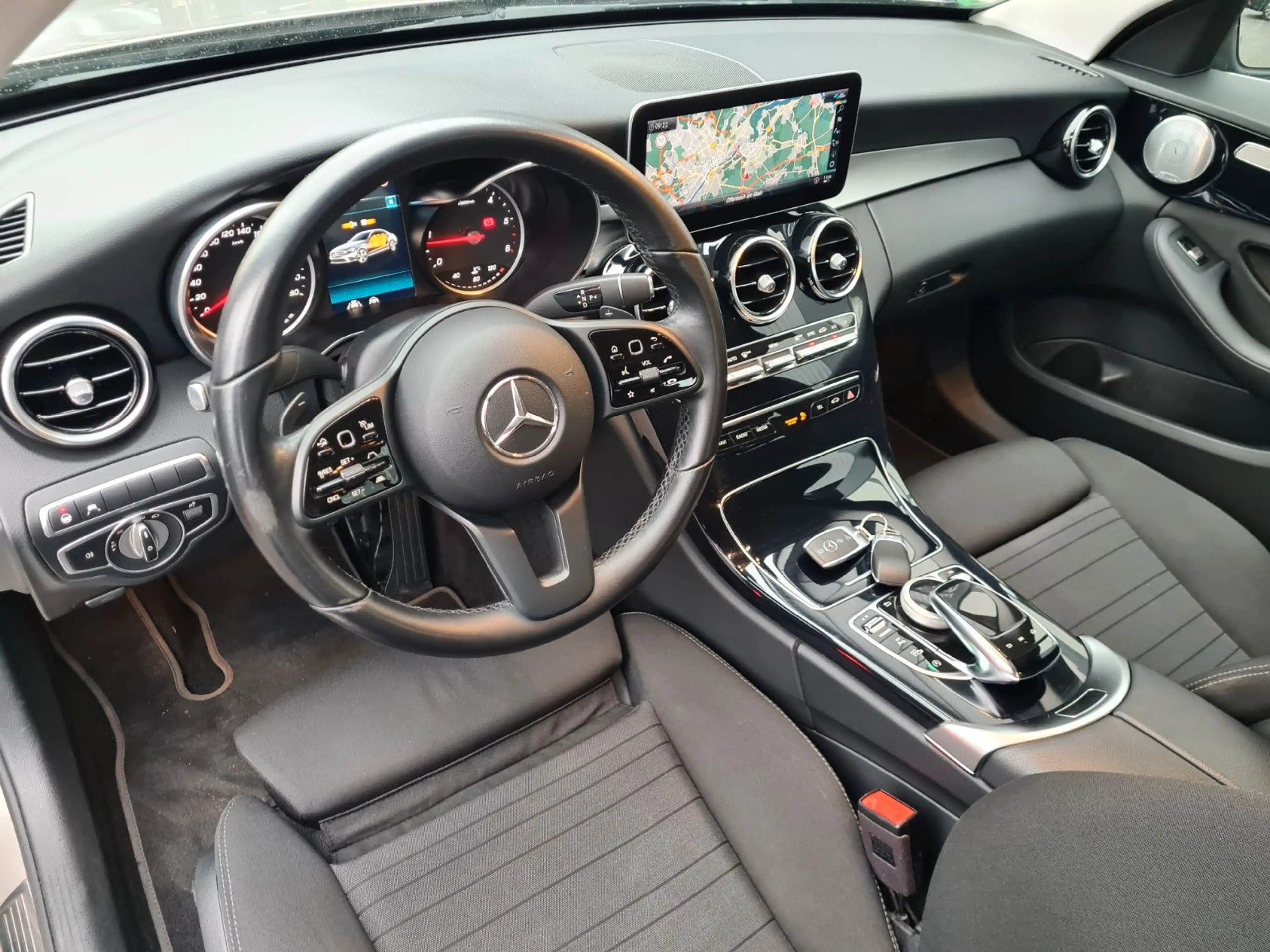 Mercedes-Benz C 220 d 4Matic - ASSISTS - LED - BURMESTER - — photo 10