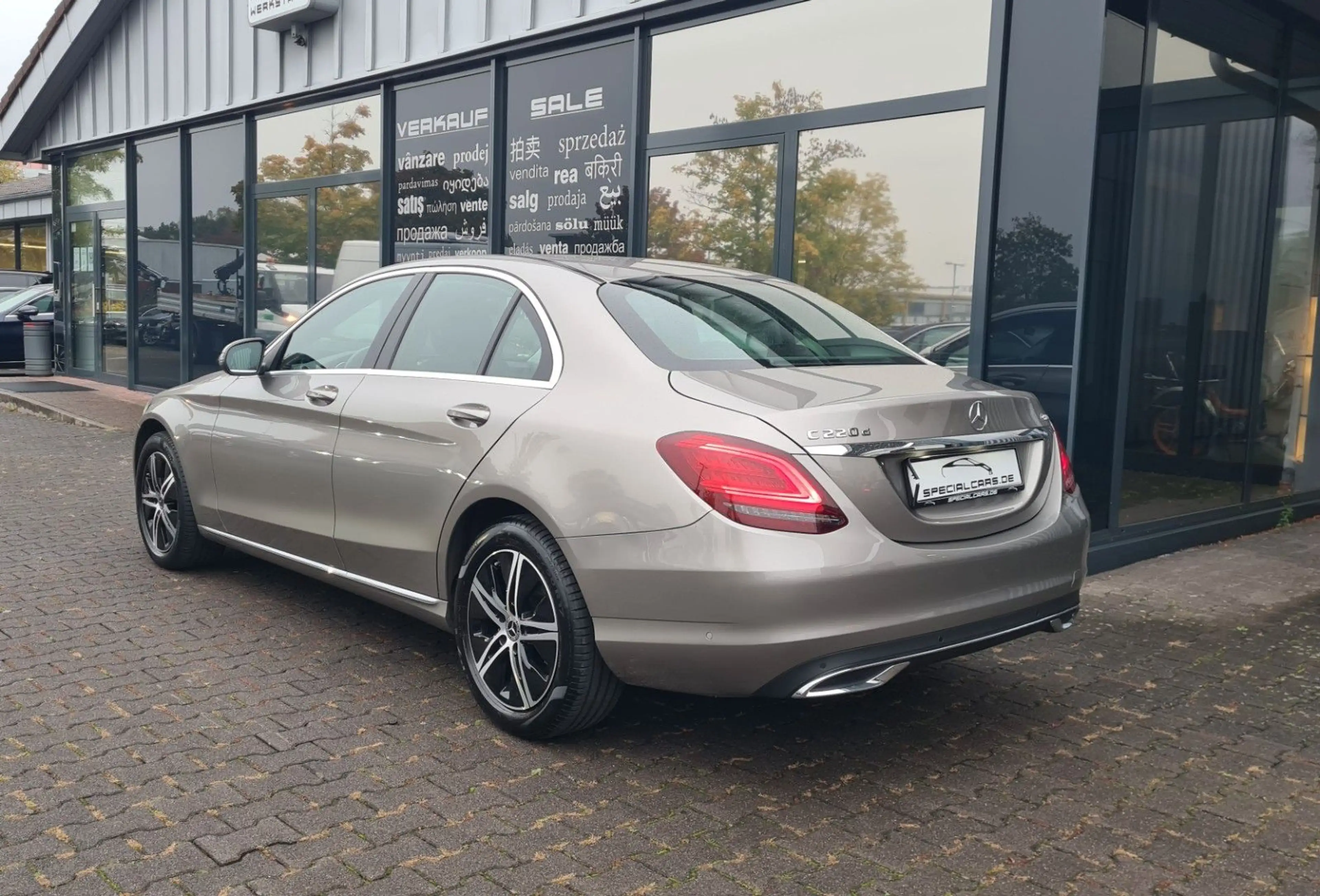 Mercedes-Benz C 220 d 4Matic - ASSISTS - LED - BURMESTER - — photo 5
