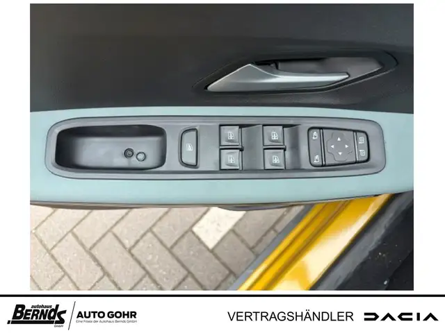Dacia Sandero view 14