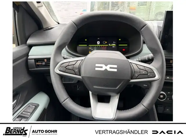 Dacia Sandero view 15