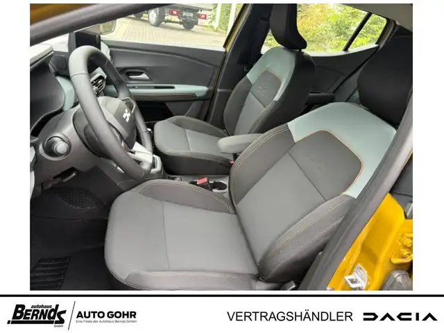 Dacia Sandero view 10