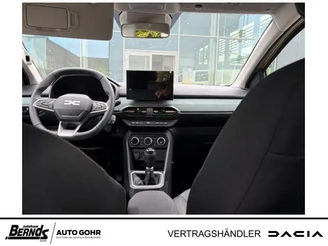 Dacia Sandero view 9