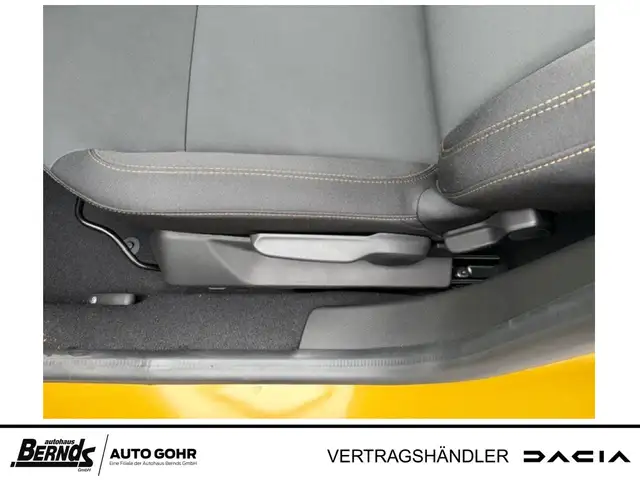 Dacia Sandero view 11