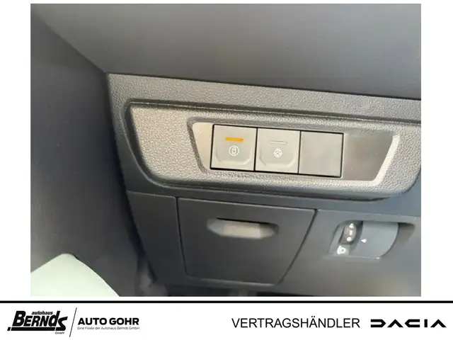 Dacia Sandero view 12