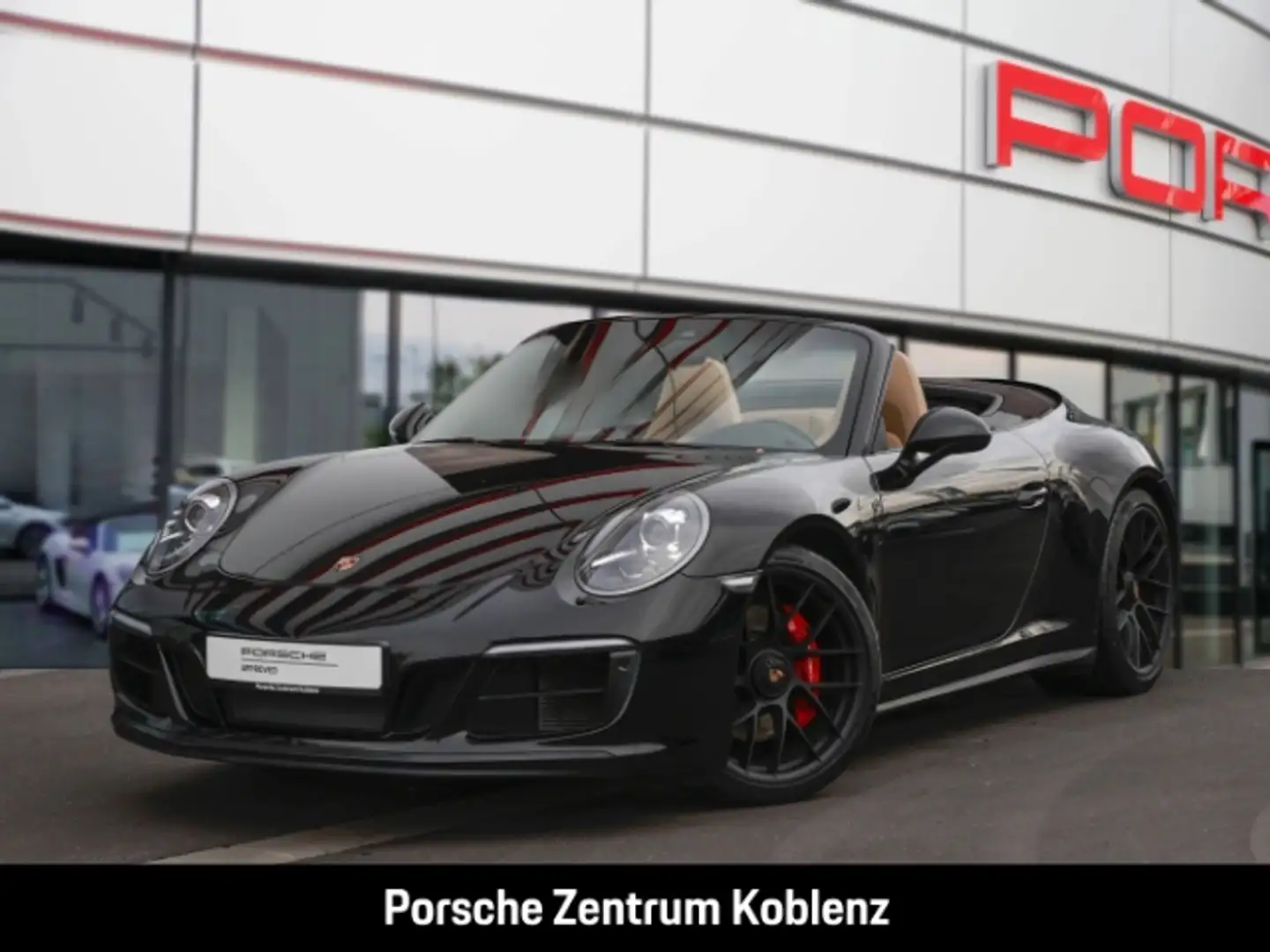Porsche 991 -2 (911) Carrera 4 GTS Cabriolet Noir - 1