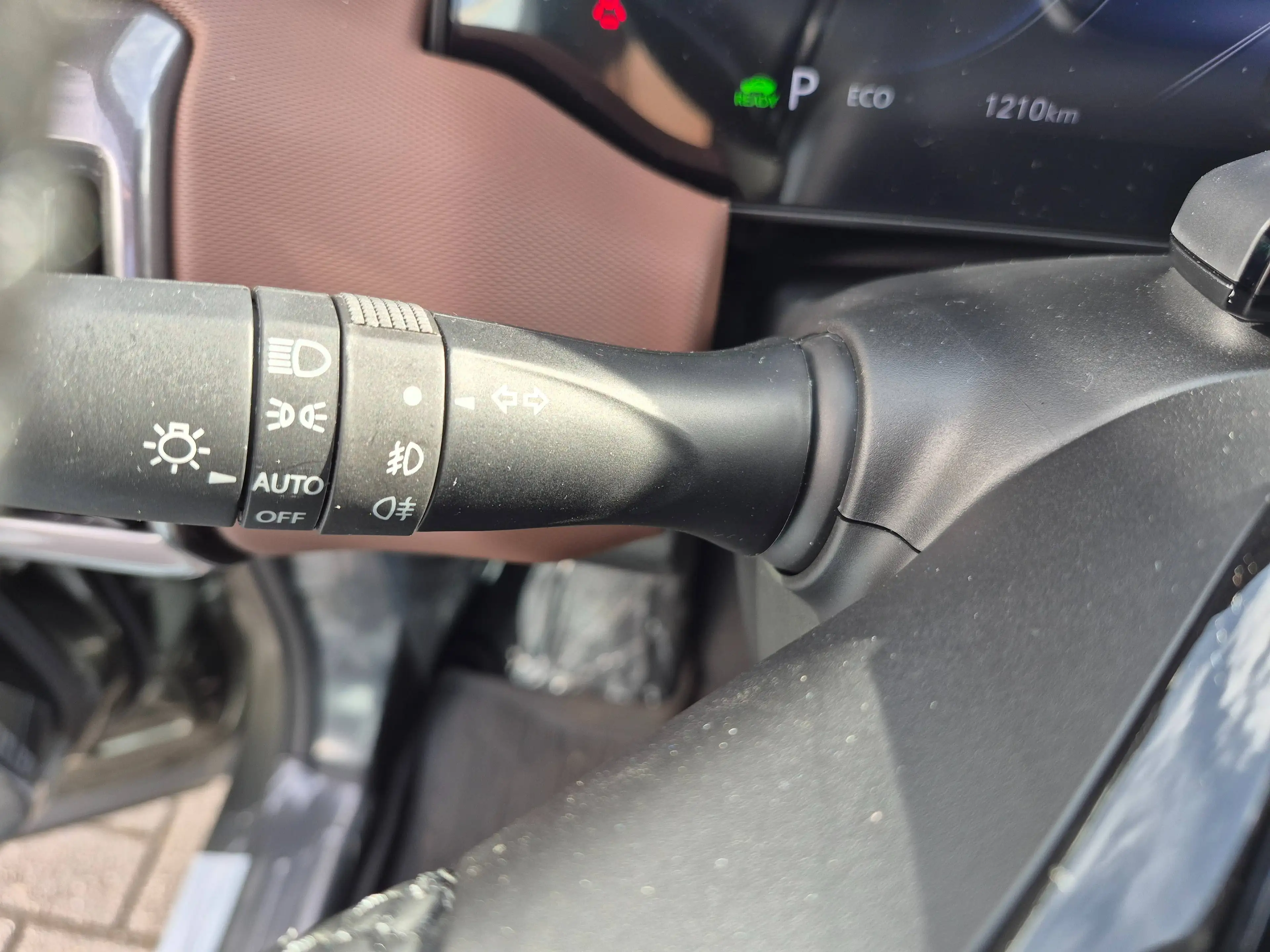 Suzuki Vitara e-VITARA 61 kWh 4WD AT GLX — photo 10