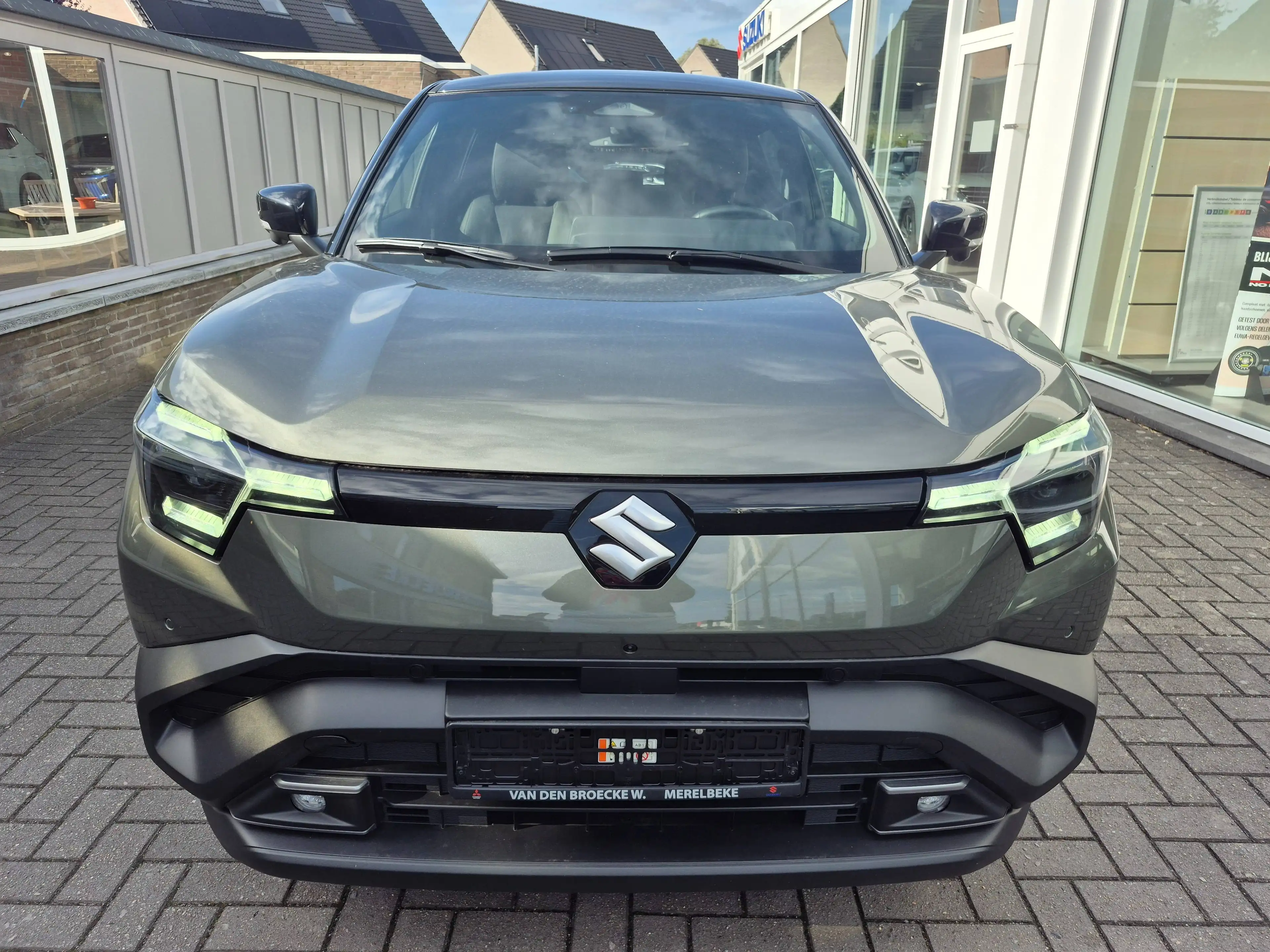 Suzuki Vitara e-VITARA 61 kWh 4WD AT GLX — photo 2