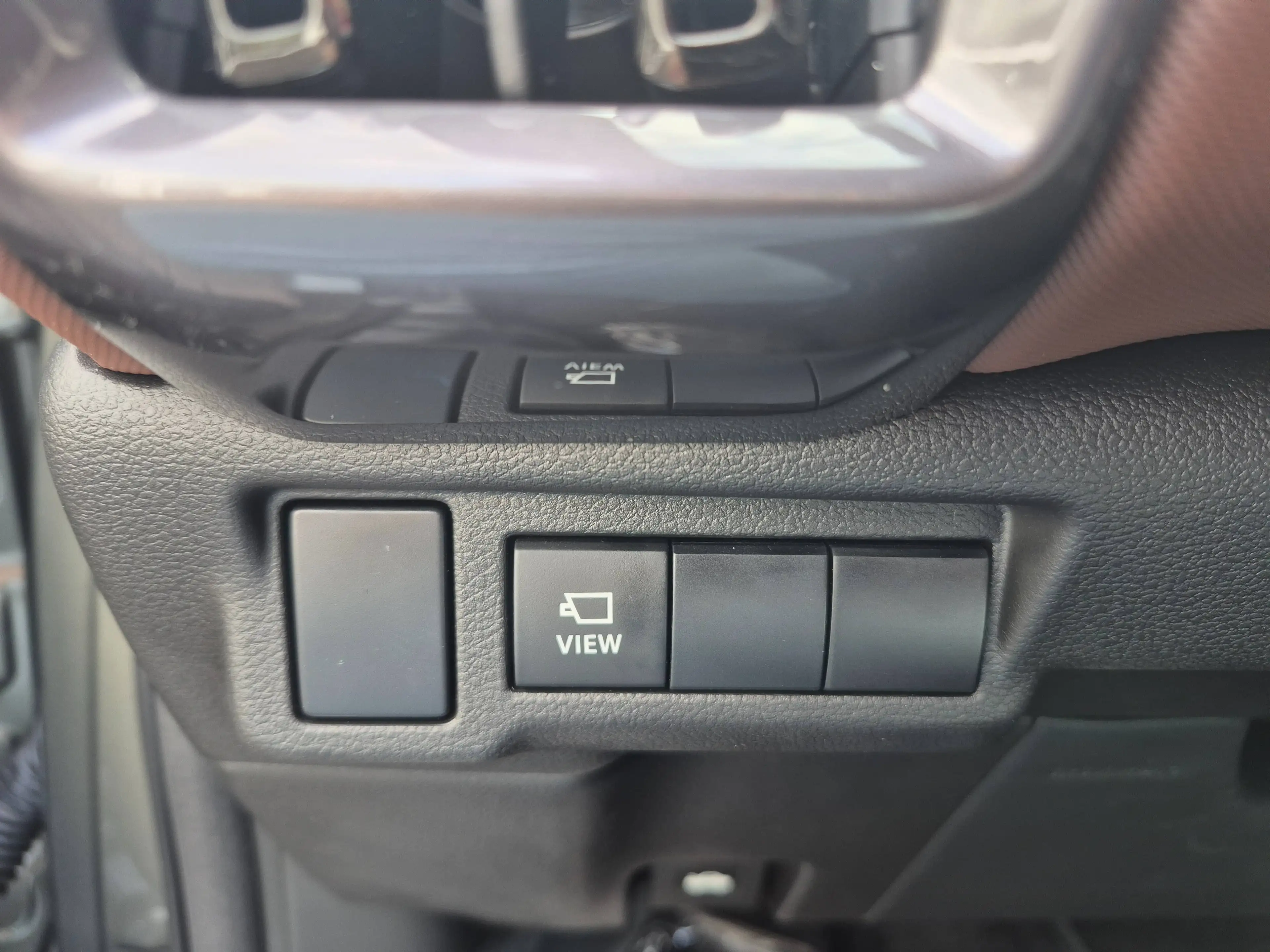 Suzuki Vitara e-VITARA 61 kWh 4WD AT GLX — photo 8