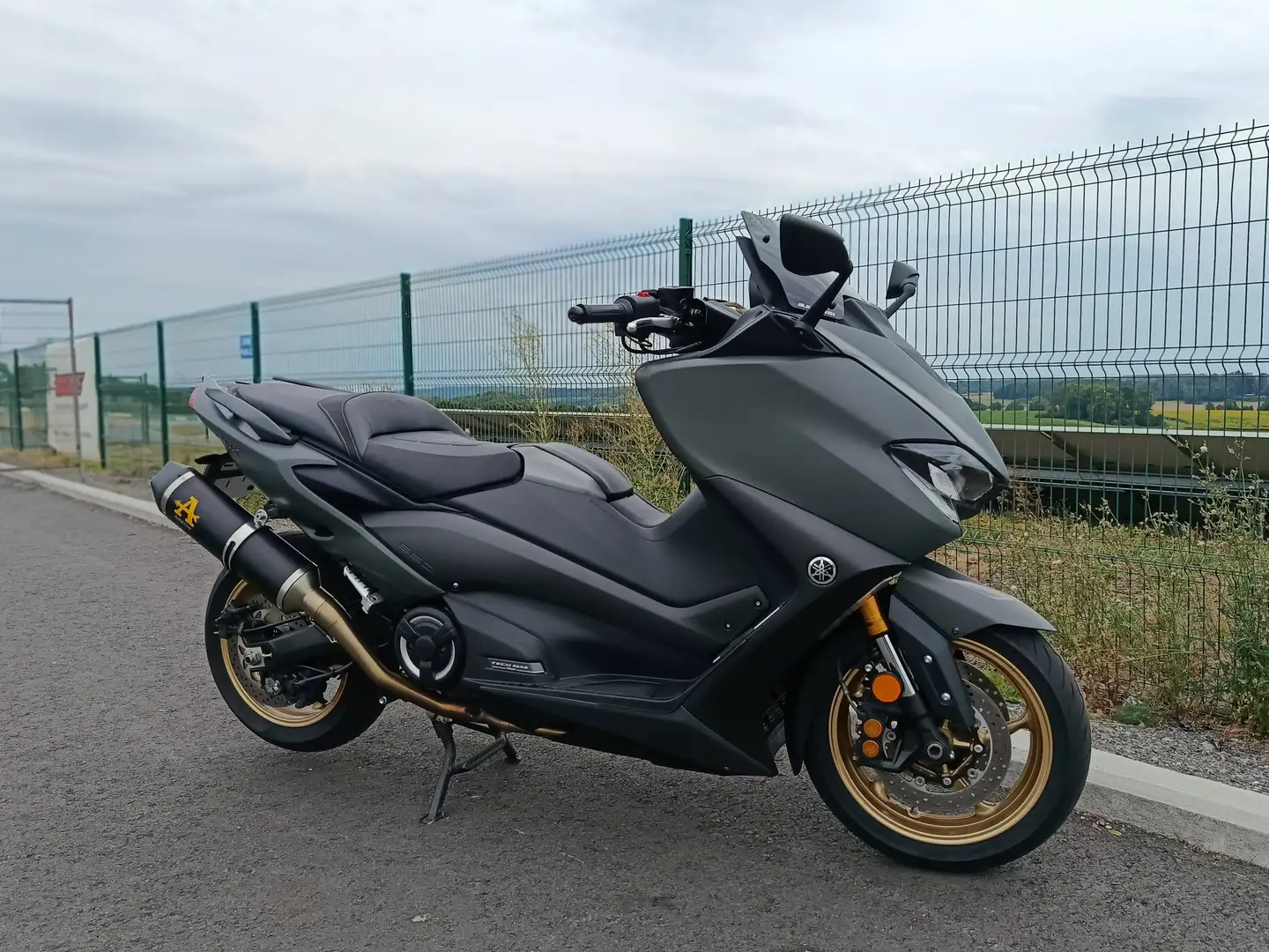 Yamaha TMAX 560 Tech max Gris - 2