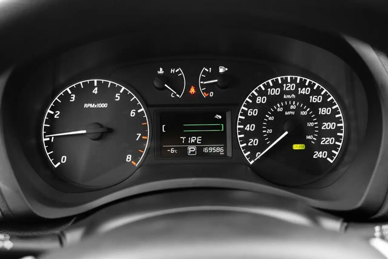 Nissan Sentra снимка Nissan Sentra