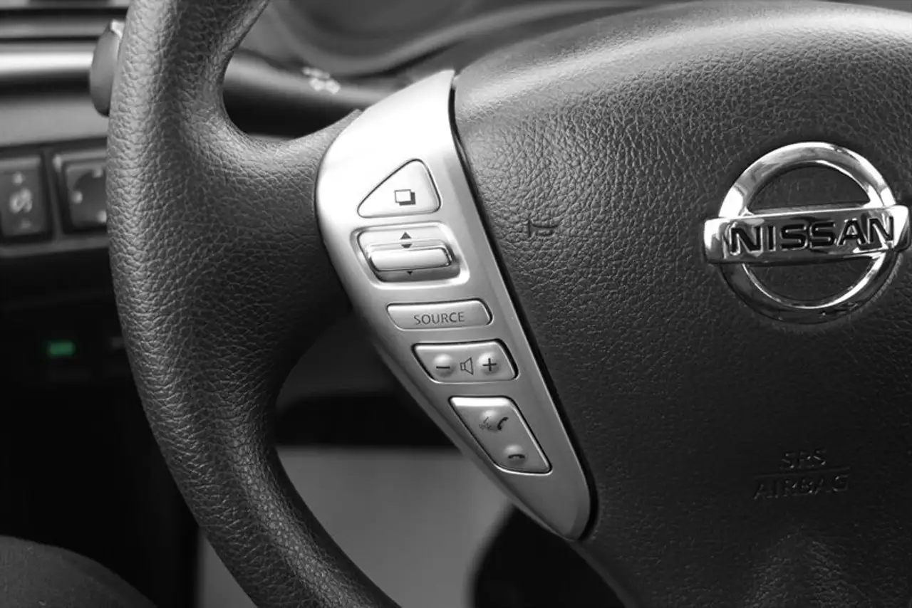 Nissan Sentra снимка Nissan Sentra