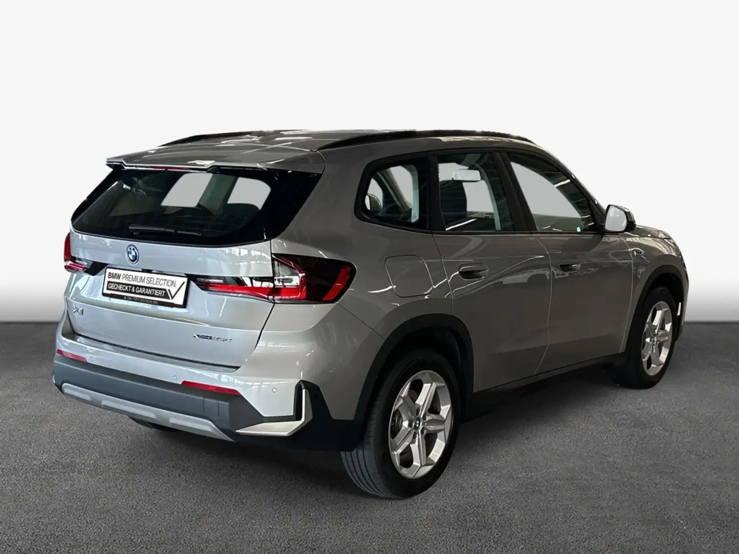 BMW X1 xDrive25e Aut. Silber - 2