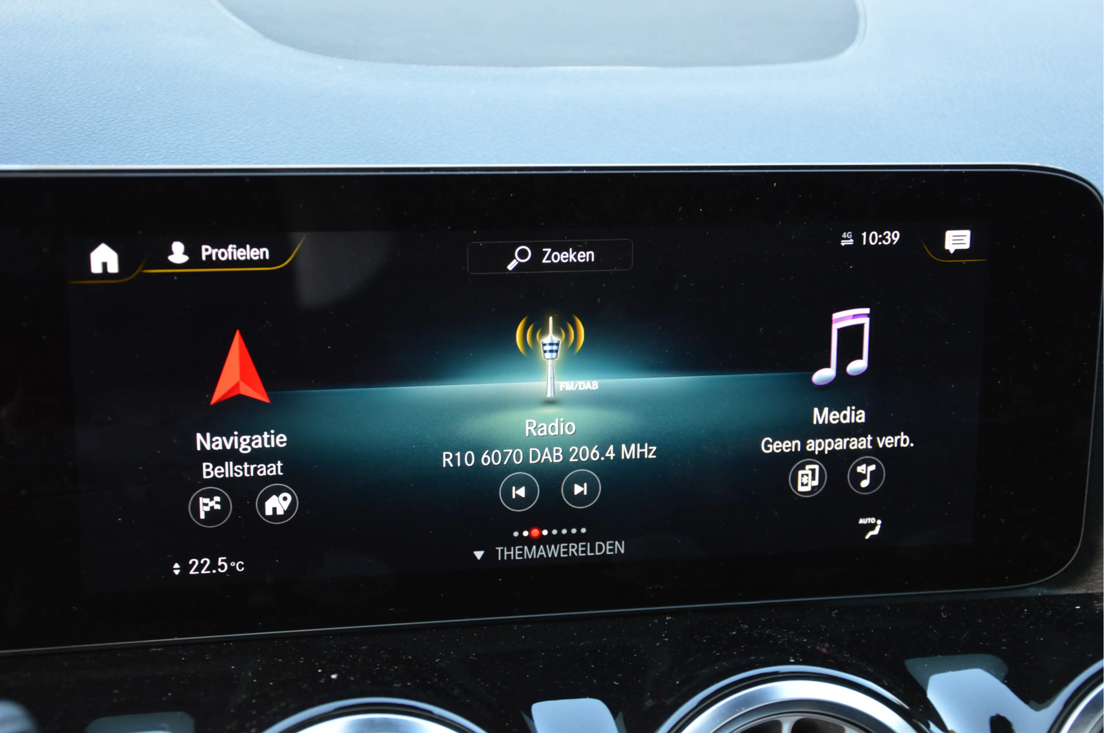 Mercedes-Benz GLA 200 AMG-LINE | PANODAK | DISTRONIC | SFEERVERLICHTING — photo 25