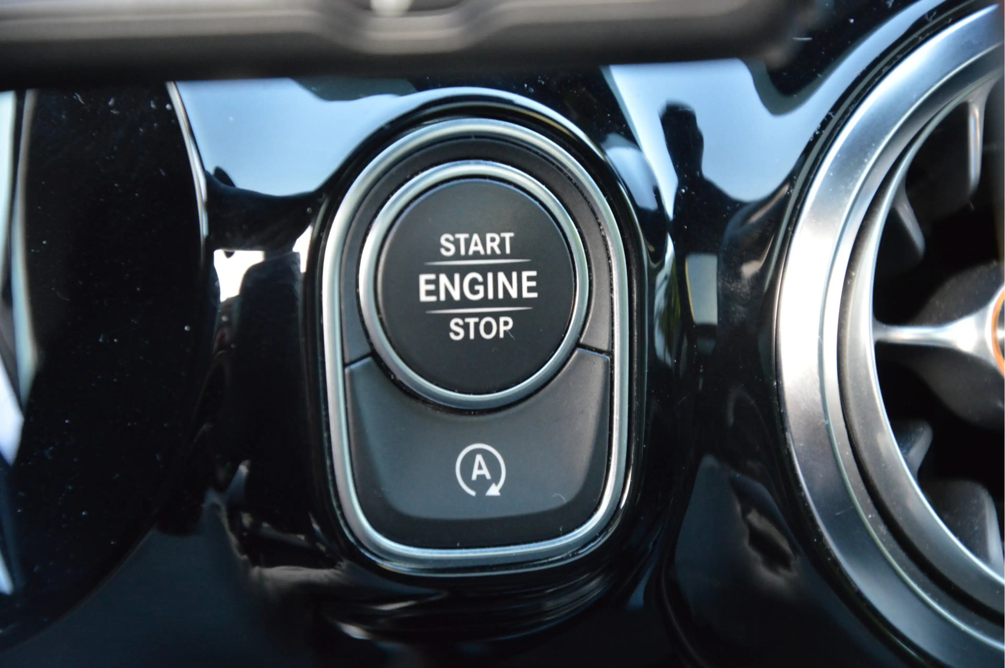 Mercedes-Benz GLA 200 AMG-LINE | PANODAK | DISTRONIC | SFEERVERLICHTING — photo 22