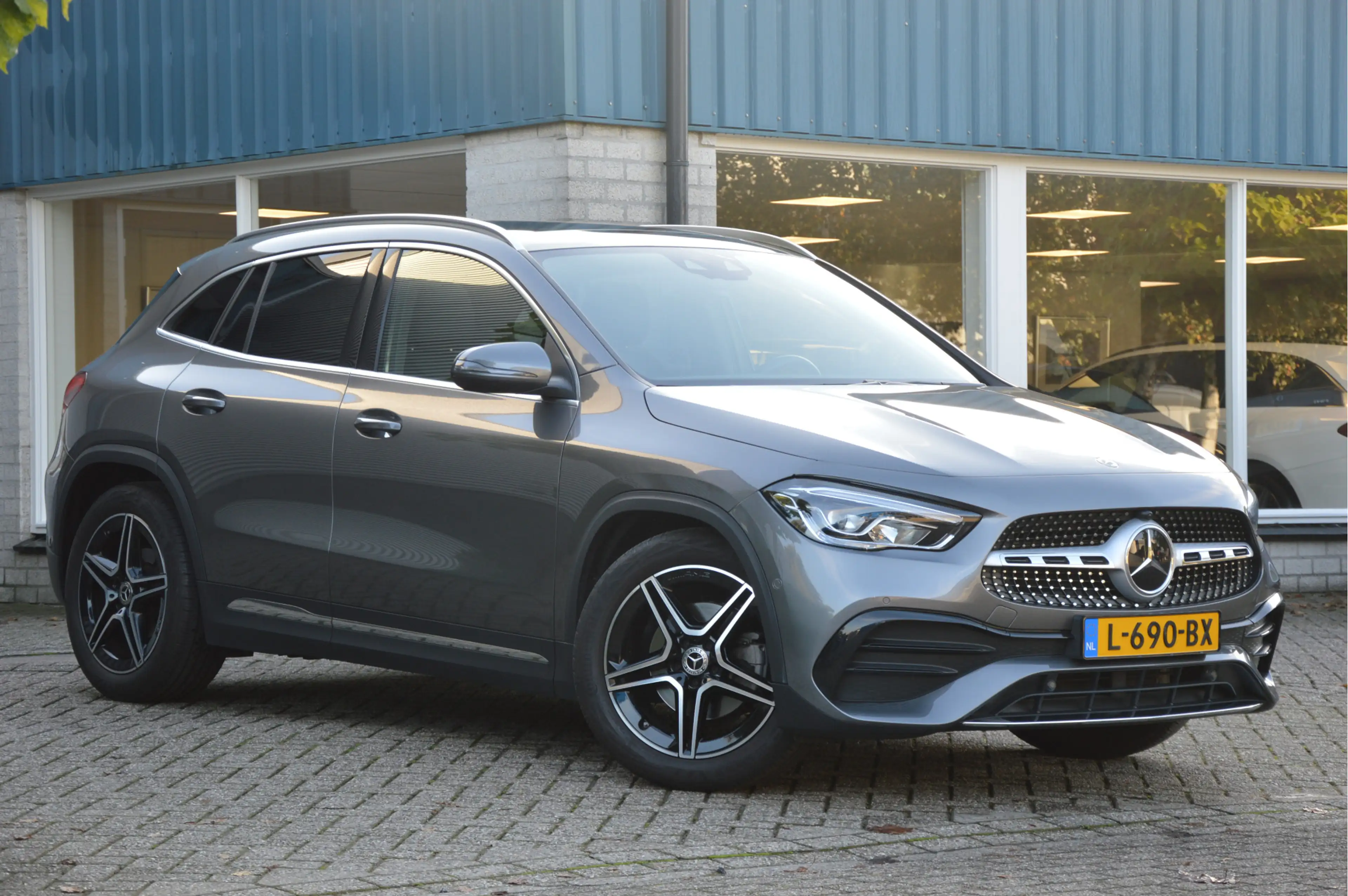Mercedes-Benz GLA 200 AMG-LINE | PANODAK | DISTRONIC | SFEERVERLICHTING — photo 2