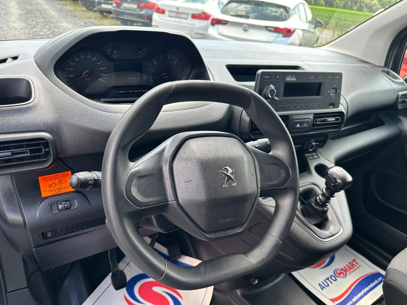 Peugeot Partner Premium L1 KASSTEN*KLIMA*PDC V+H* — photo 14