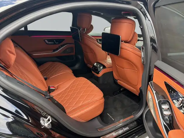 Mercedes-Benz S-Class view 11