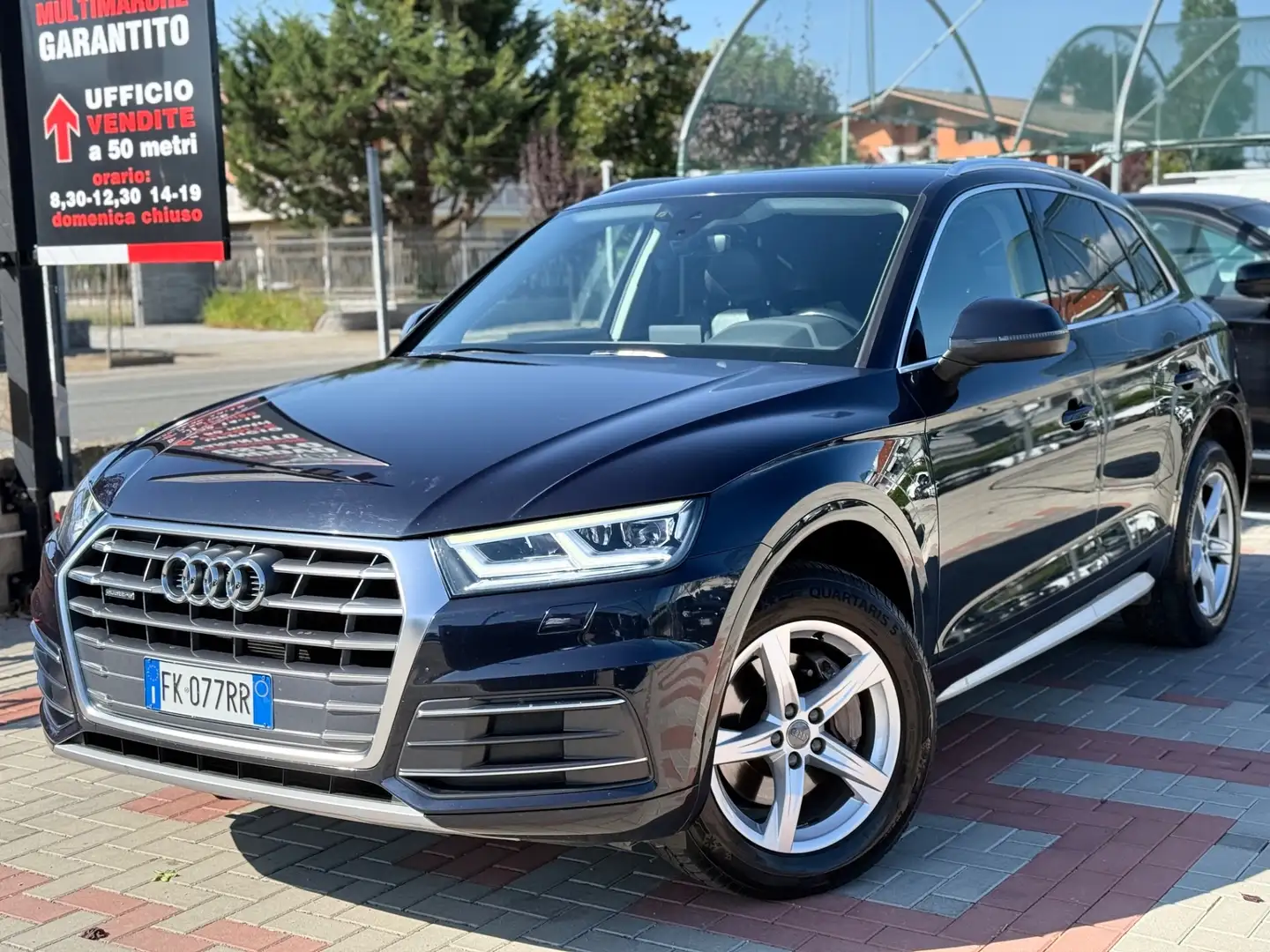Audi Q5 2.0 TDI 190 CV quattro S tronic Sport Grigio - 2