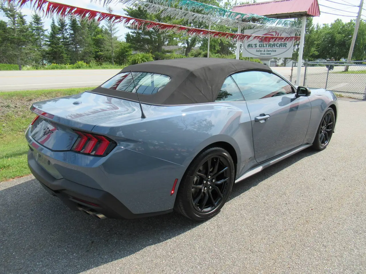 Ford Mustang снимка Ford Mustang