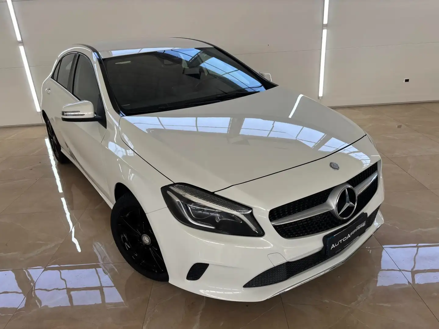 Mercedes-Benz A 180 Classe A - W176 d Sport auto my16 Bianco - 2