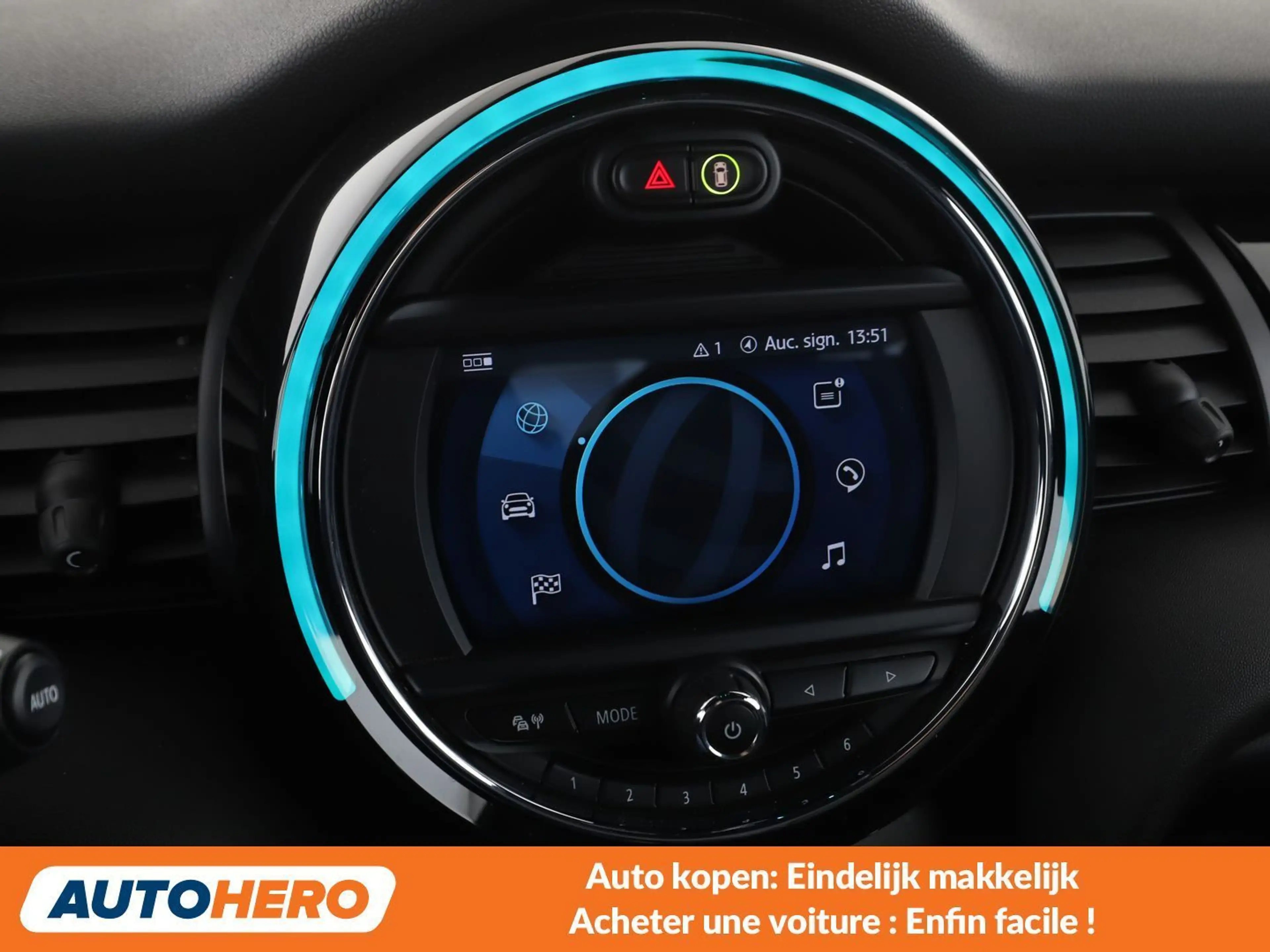 MINI Cooper SE Cooper SE Trim M — photo 7