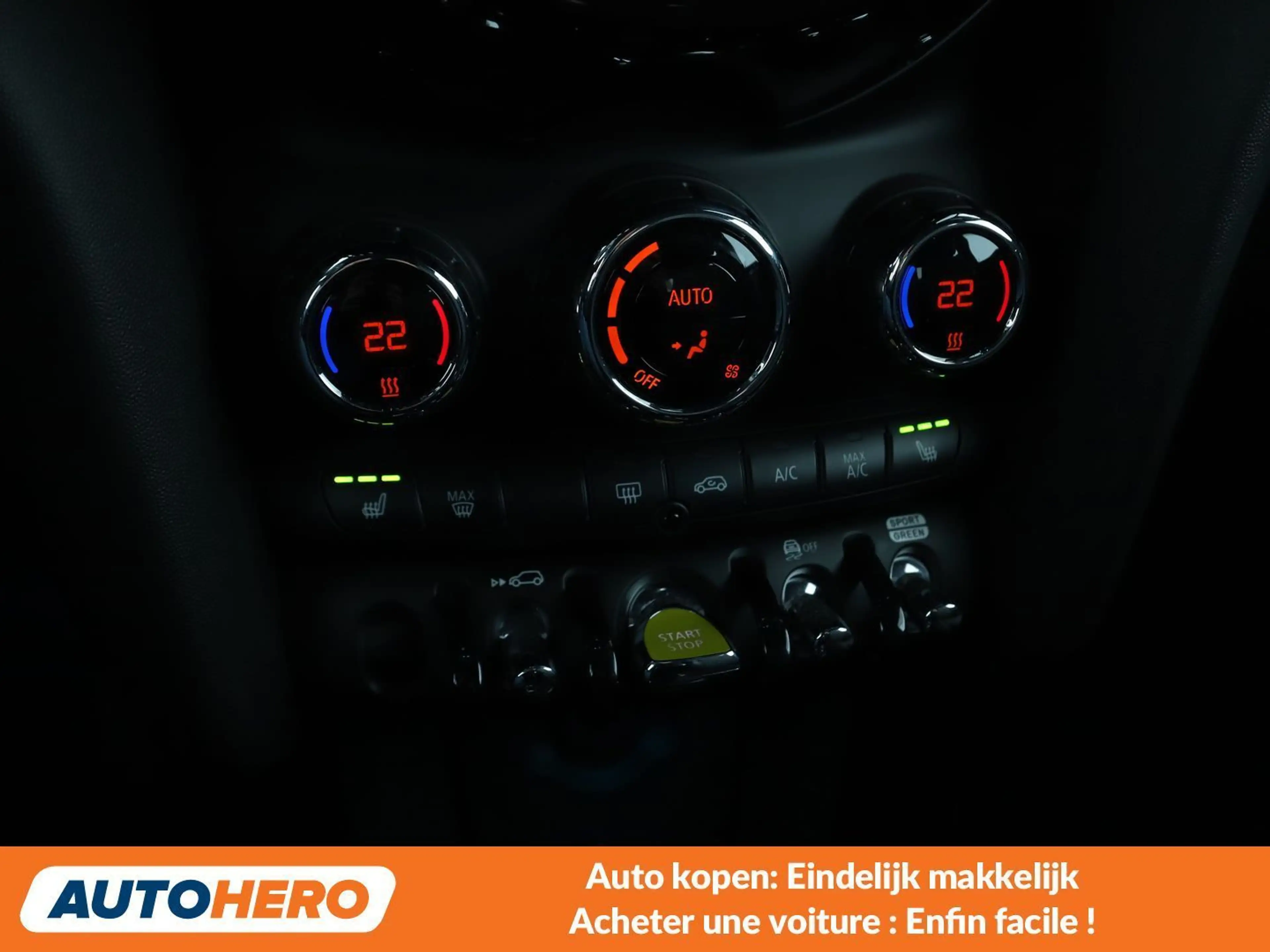MINI Cooper SE Cooper SE Trim M — photo 12