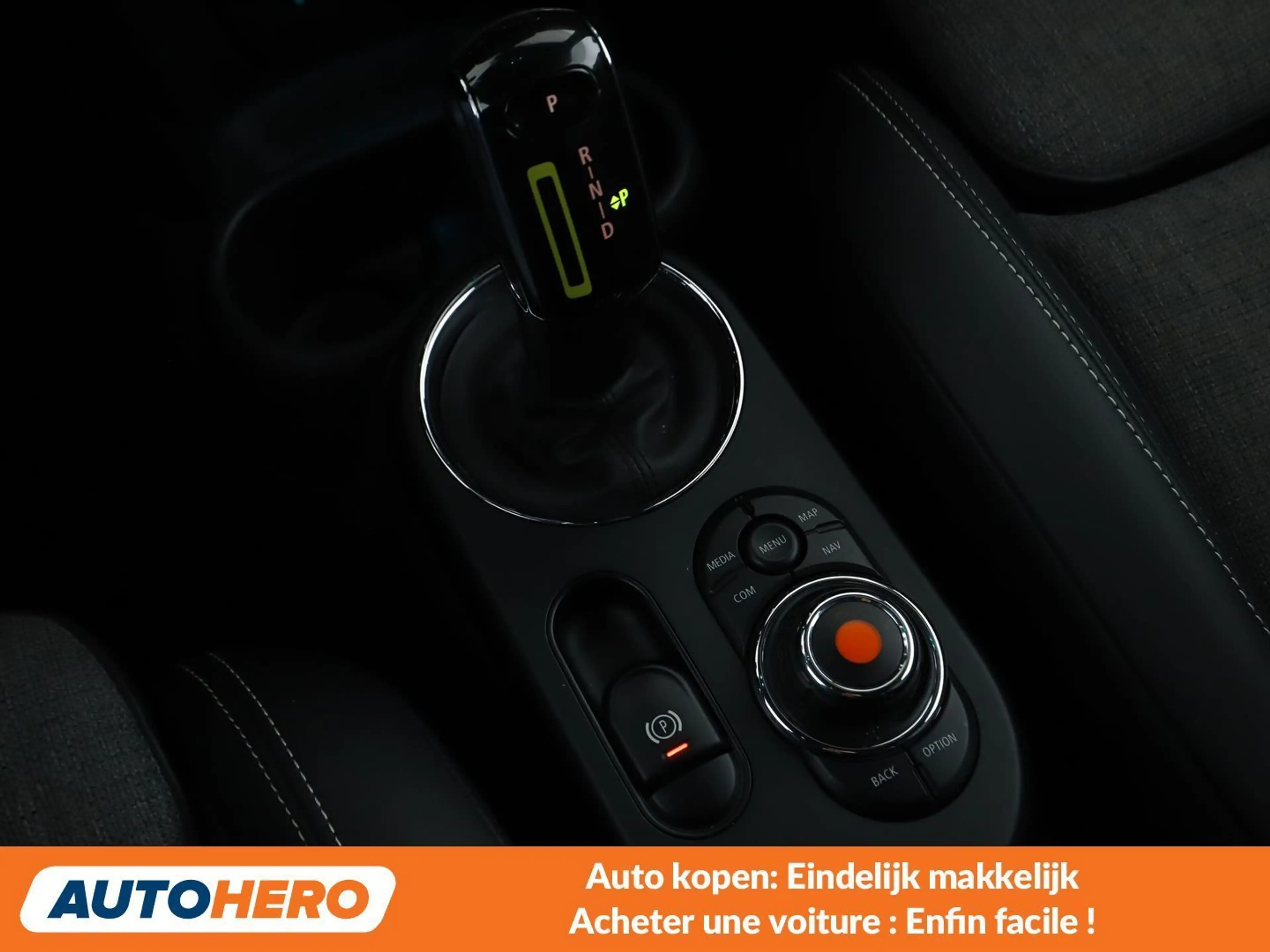 MINI Cooper SE Cooper SE Trim M — photo 14