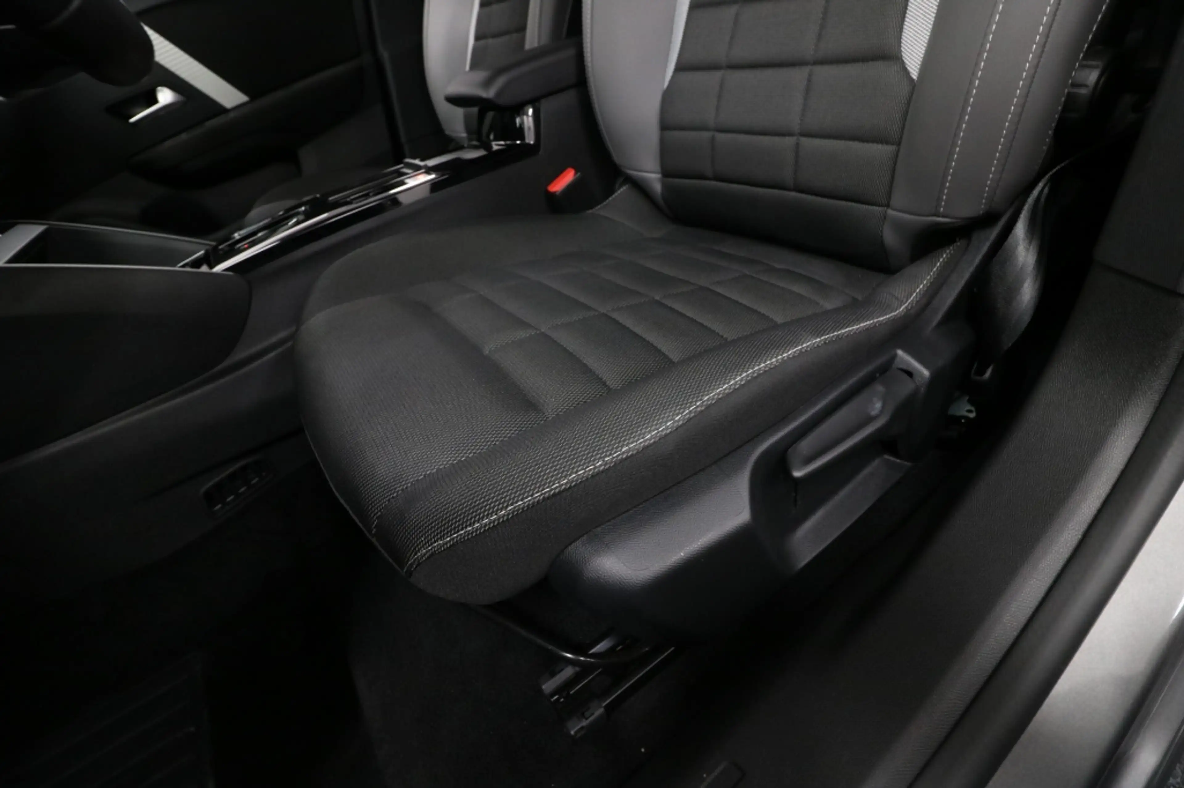 Citroen E-C4 Electric You 136pk Standard range 50 kWh — photo 6