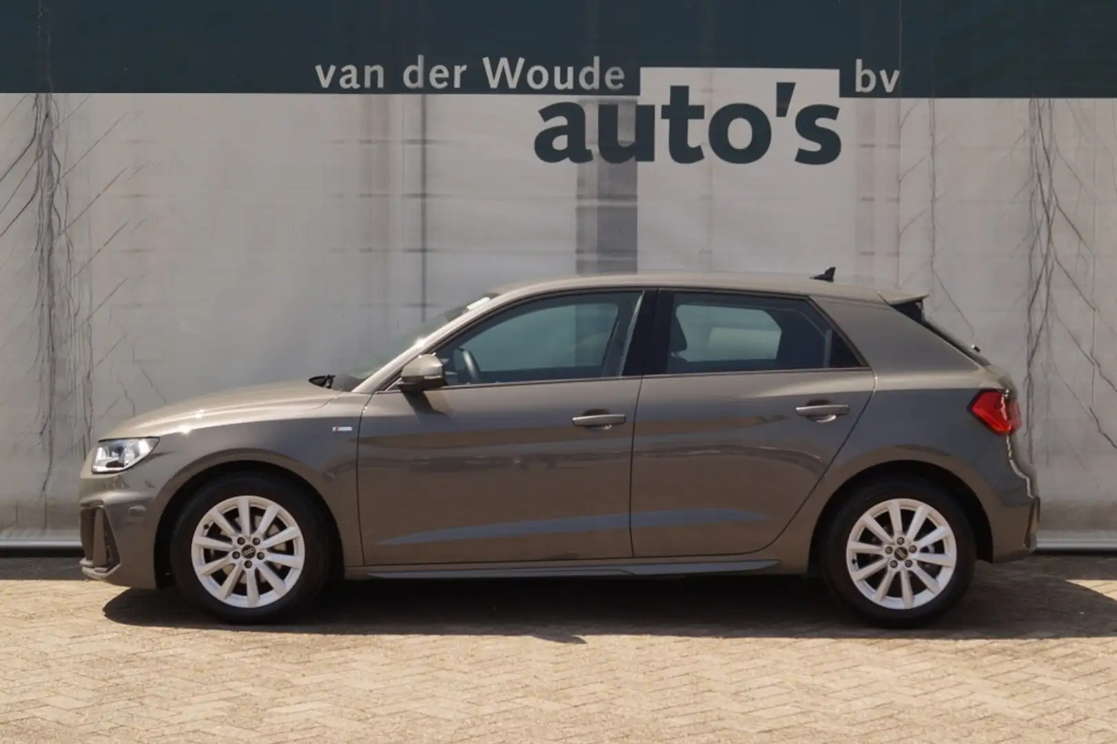 Audi A1 Sportback 30 TFSI 115pk Automaat S-Line Edition -N Grijs - 1