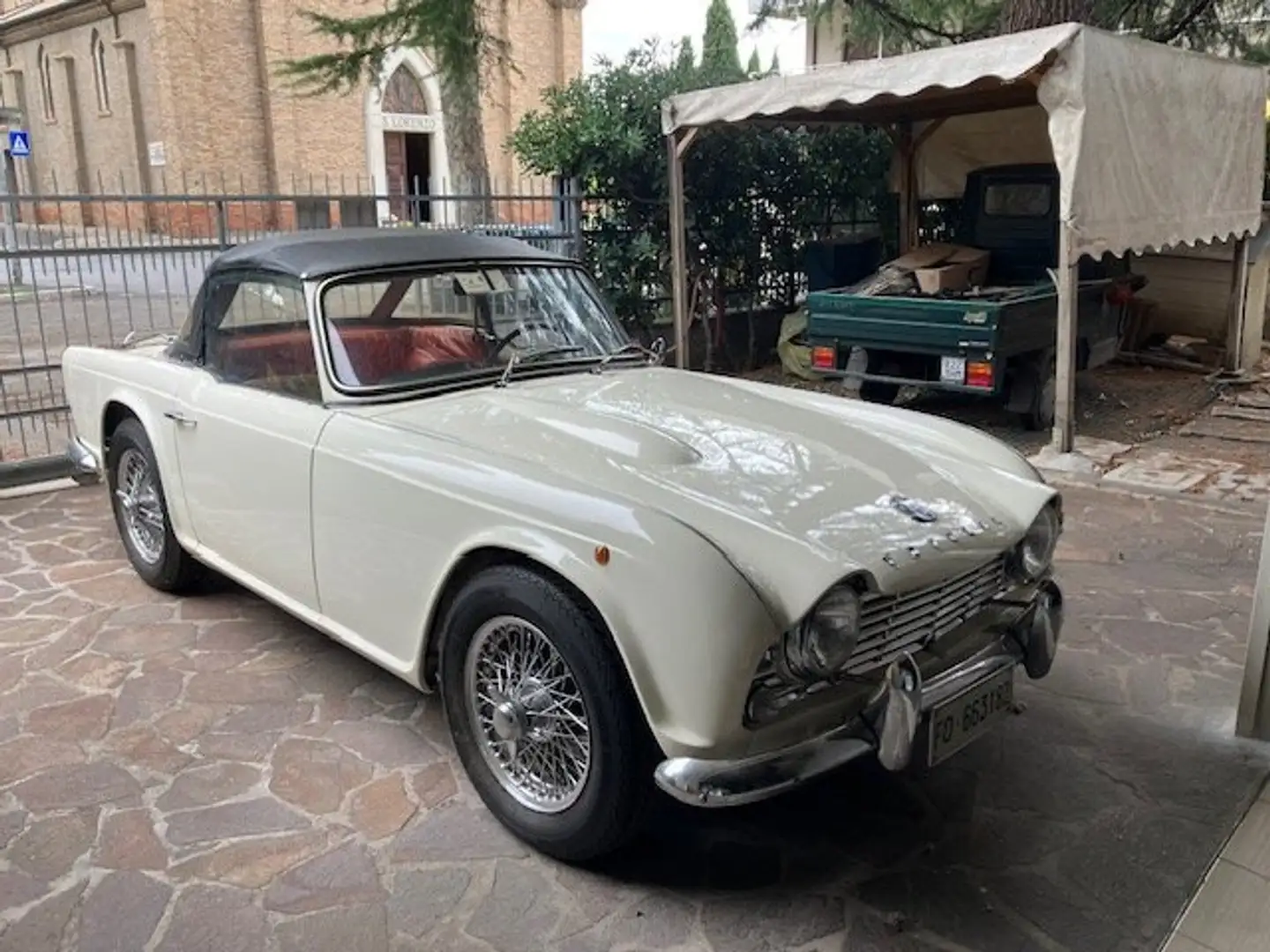 Triumph TR4 SPORT Bianco - 1