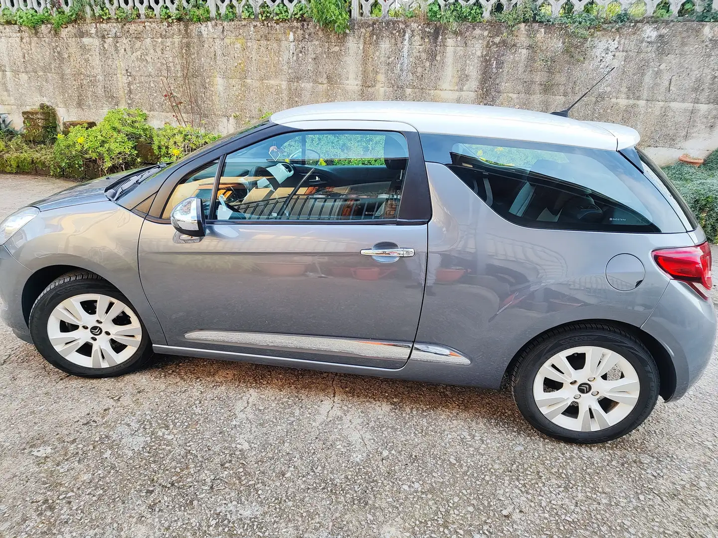 Citroen DS3 DS3 1.4 hdi 70cv Grigio - 2