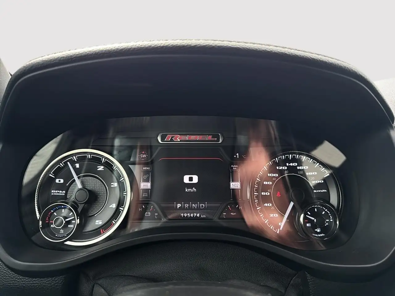 RAM 1500 снимка RAM 1500