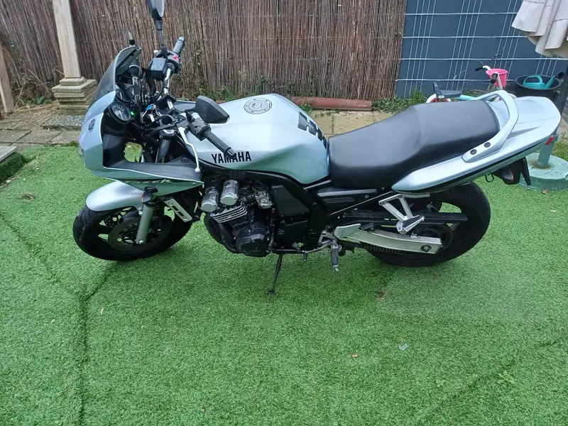 Yamaha FZ 6 - foto 5