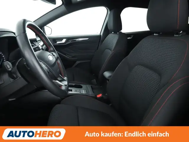 Ford Focus view 10