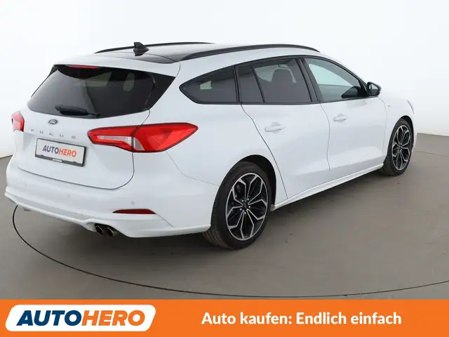 Ford Focus view 6