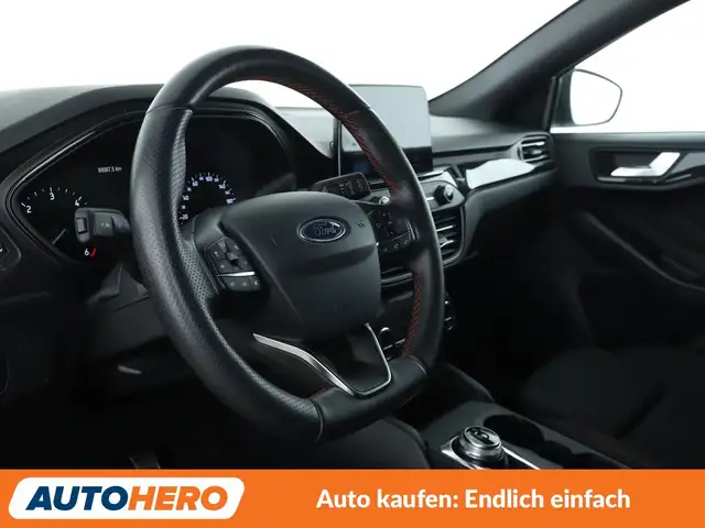 Ford Focus view 11